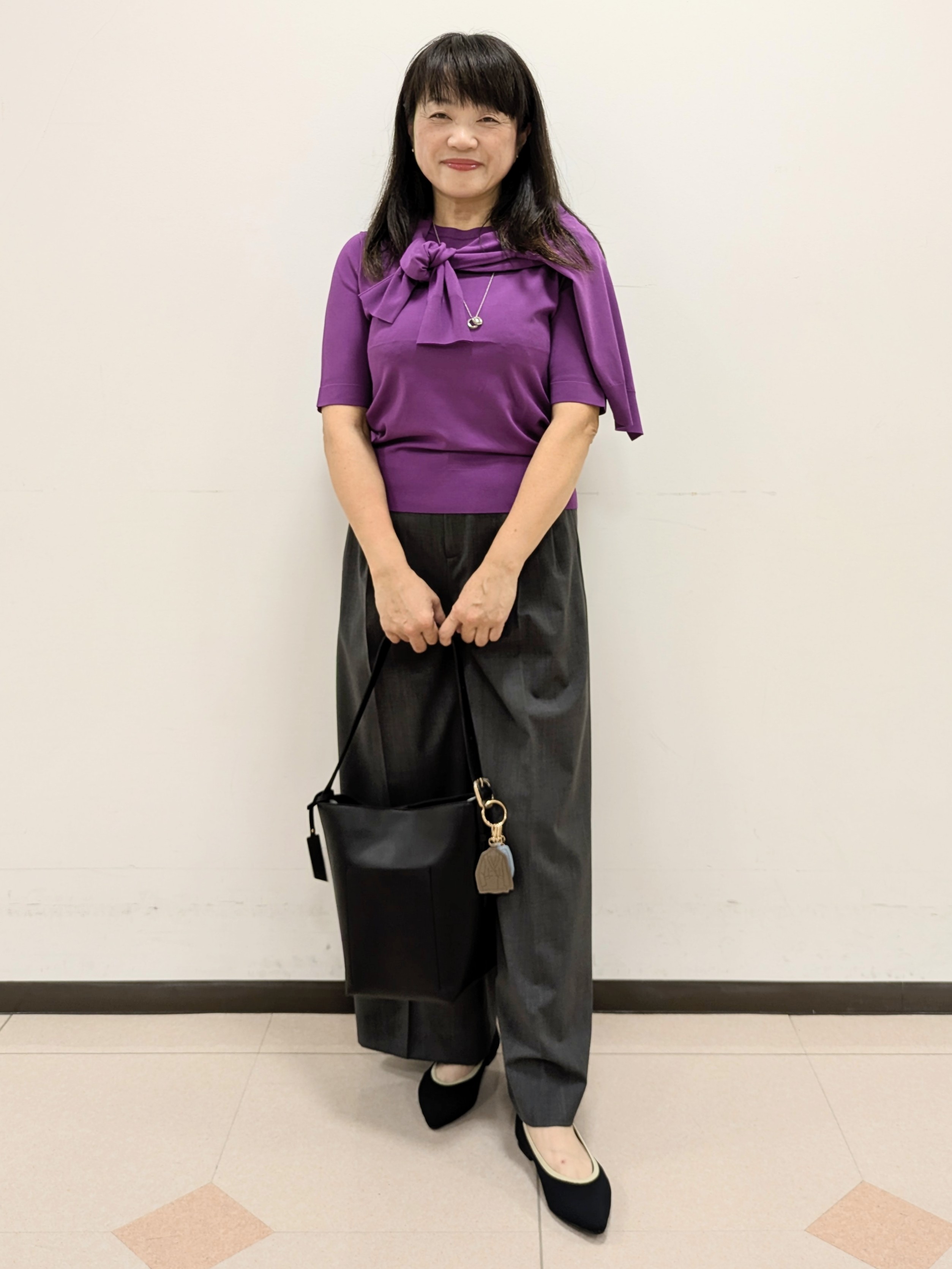ともさんの「UNTITLED｜【アンサンブル可能/秋羽織り】コンパクトニットカーディガン」を使ったコーディネート