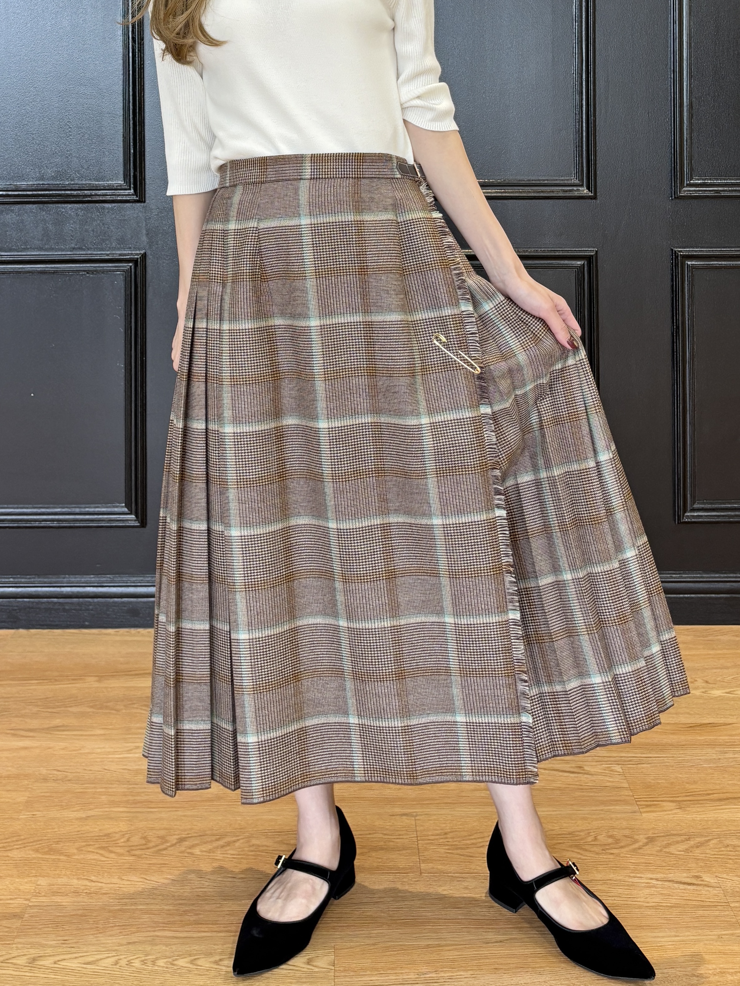 清水夏姫さんの「DRESSTERIOR｜【接触冷感】クールタッチ ハーフスリーブニット」を使ったコーディネート