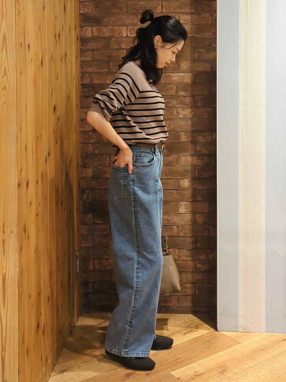 massuさんの「SHOO･LA･RUE｜【ガンガン洗える/UV/毛玉になりにくい】二の腕見せない 5分袖ニット」を使ったコーディネート