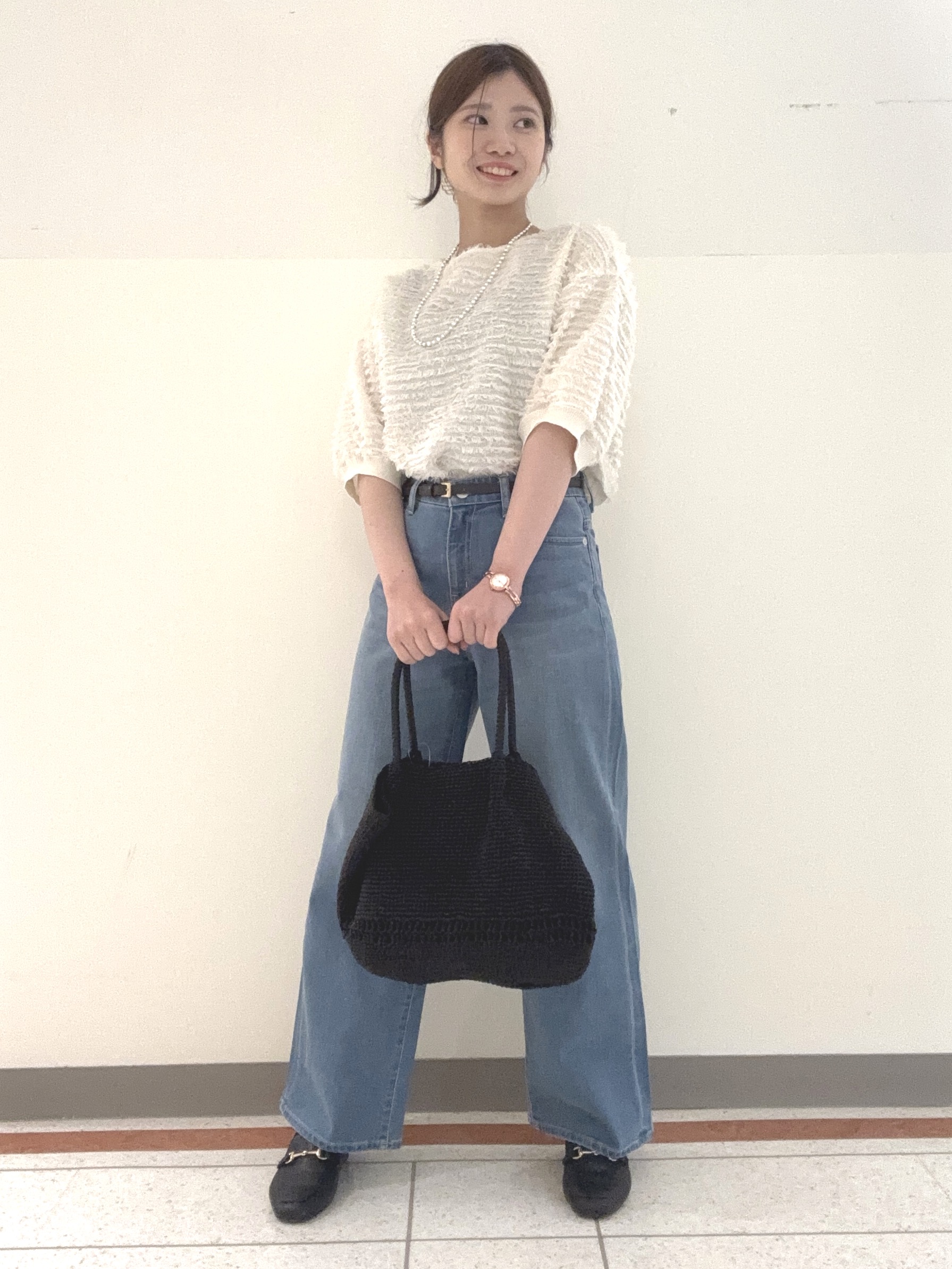 伊藤愛日圭さんの「UNTITLED｜【秋映え/体型カバー】フェザージャガードプルオーバー」を使ったコーディネート
