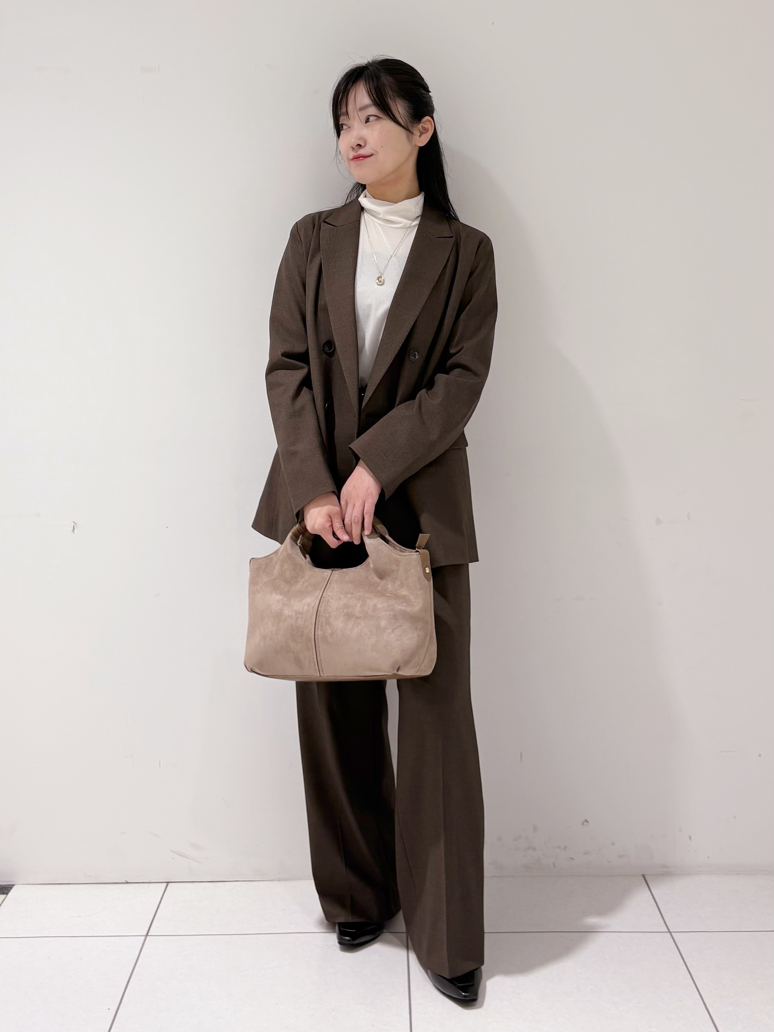 momokoさんの「INDIVI｜【洗濯機OK／ストレッチ◎】秋はじめのダブルジャケット」を使ったコーディネート
