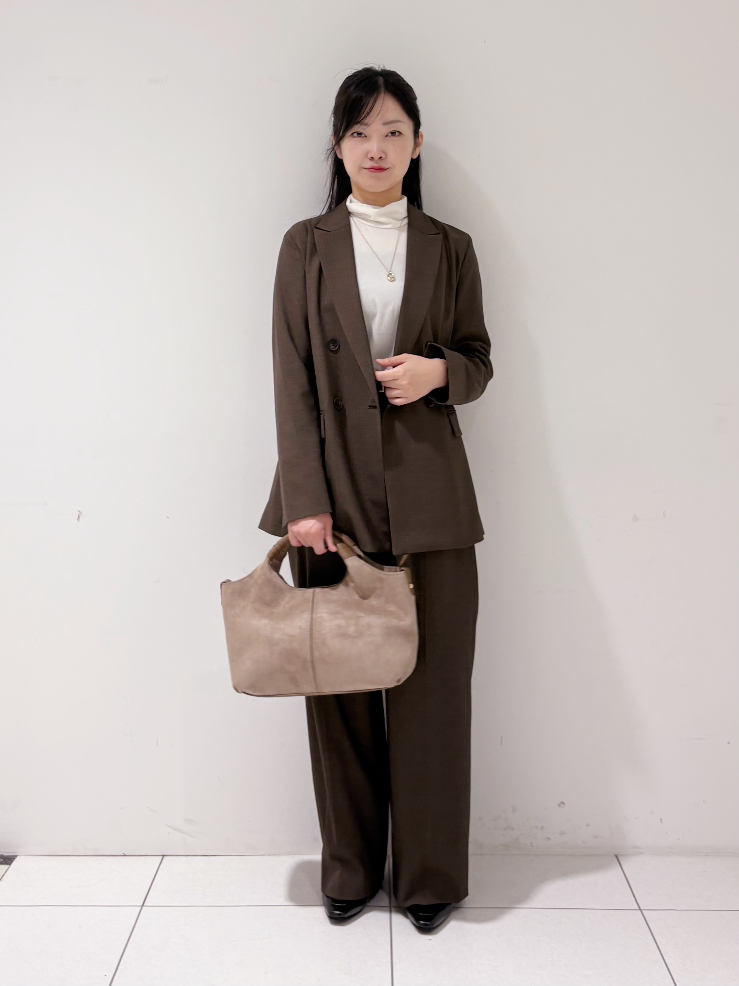 momokoさんの「INDIVI｜【洗濯機OK／ストレッチ◎】秋はじめのダブルジャケット」を使ったコーディネート