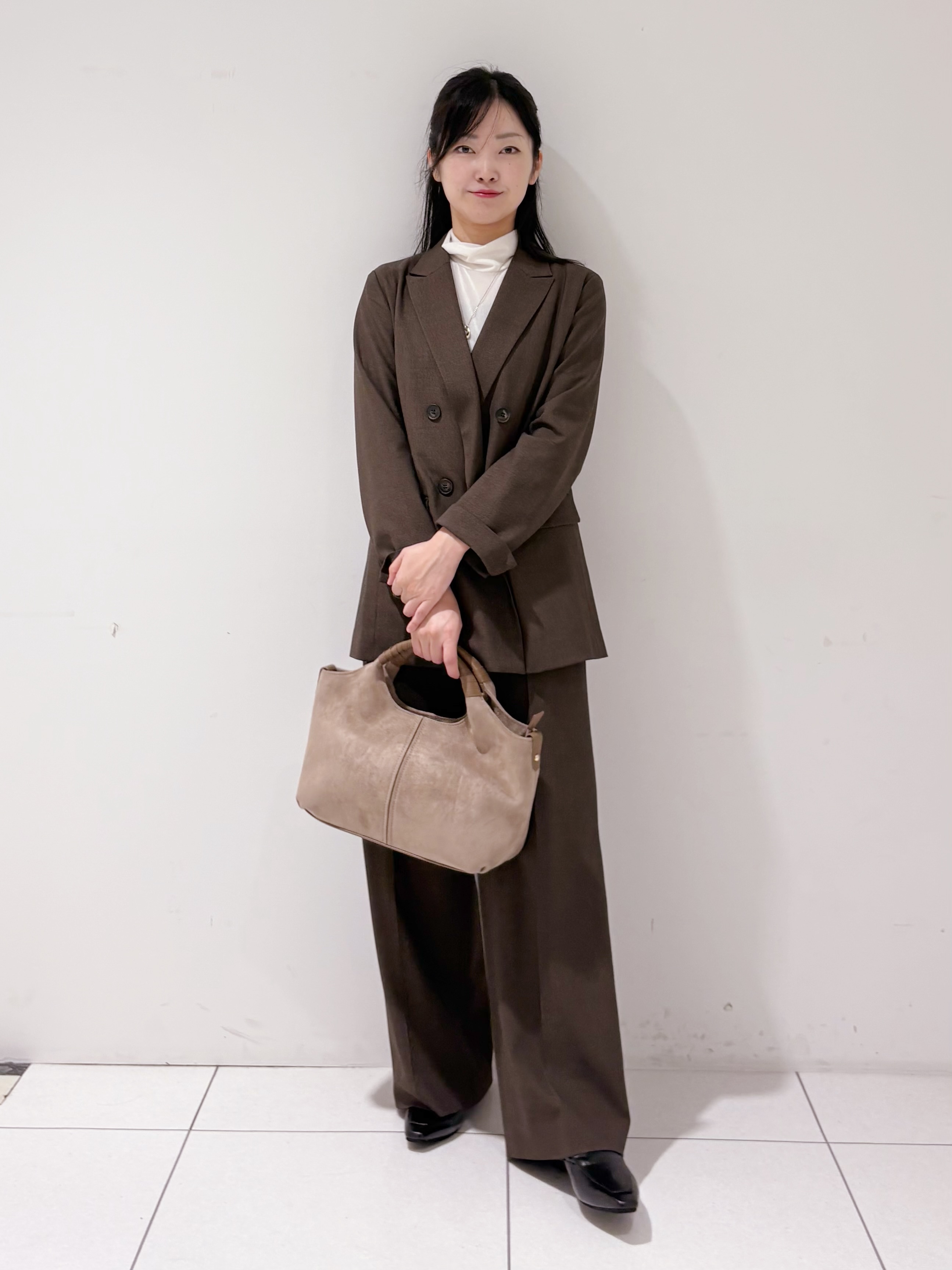 momokoさんの「INDIVI｜【洗濯機OK／ストレッチ◎】秋はじめのダブルジャケット」を使ったコーディネート
