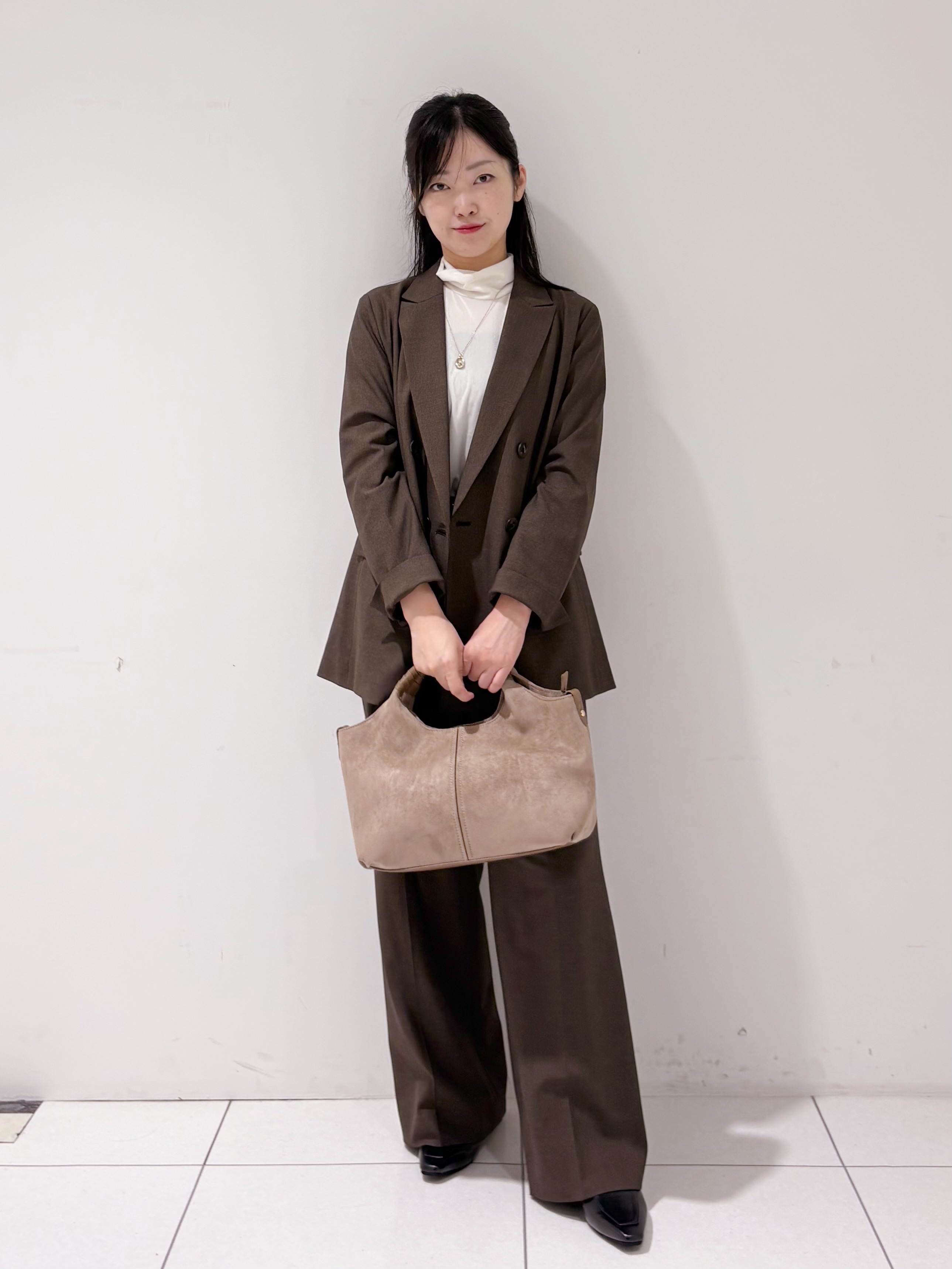 momokoさんの「INDIVI｜【洗濯機OK／ストレッチ◎】秋はじめのダブルジャケット」を使ったコーディネート