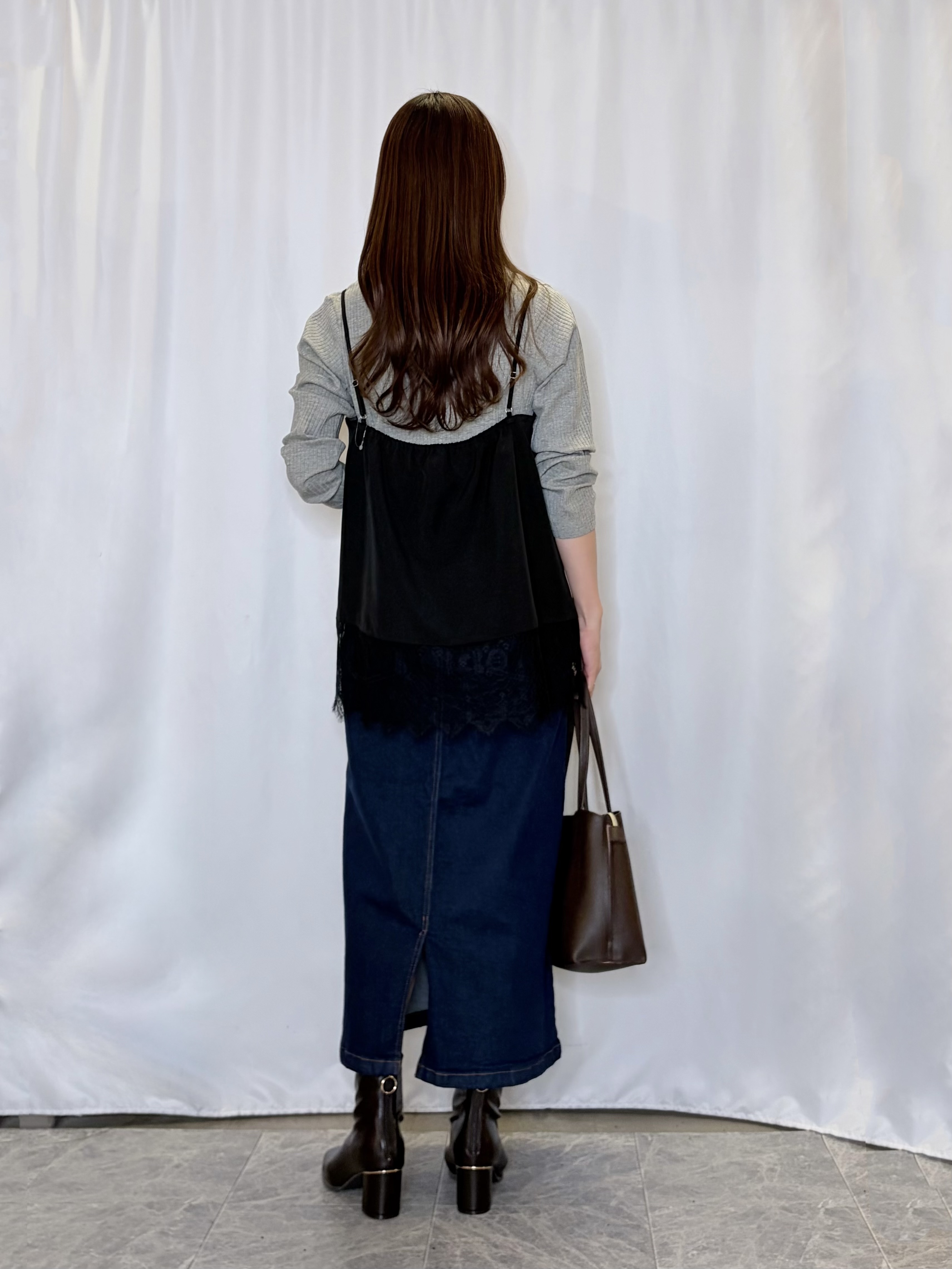 おうめさんの「SHOO･LA･RUE｜【S-LL】シンプルだから使いやすい すっきり見えの長袖トップス」を使ったコーディネート