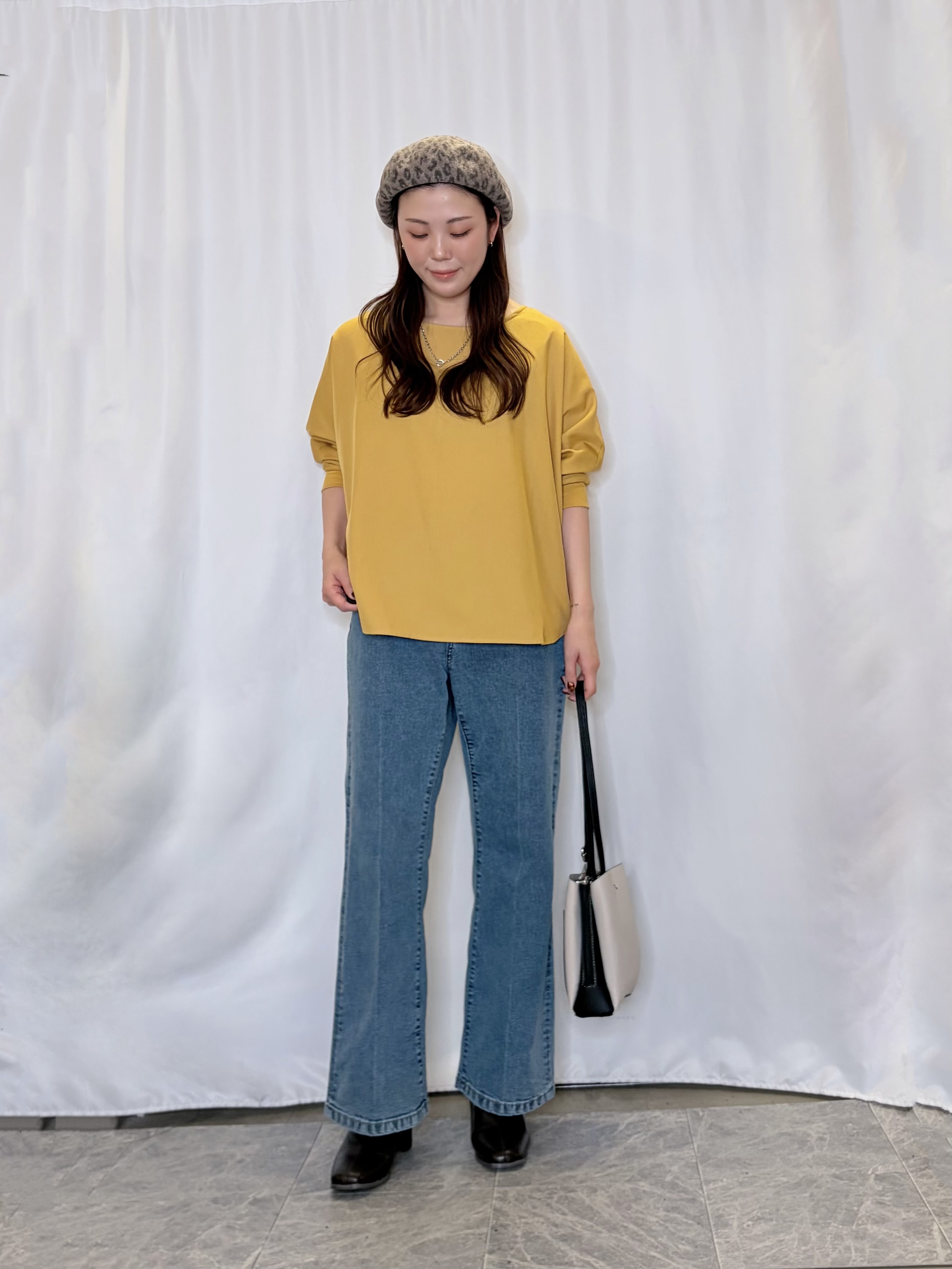おうめさんの「SHOO･LA･RUE｜【着丈選べる/洗濯後しわになりにくい】インせず着られる ドルマンブラウス」を使ったコーディネート