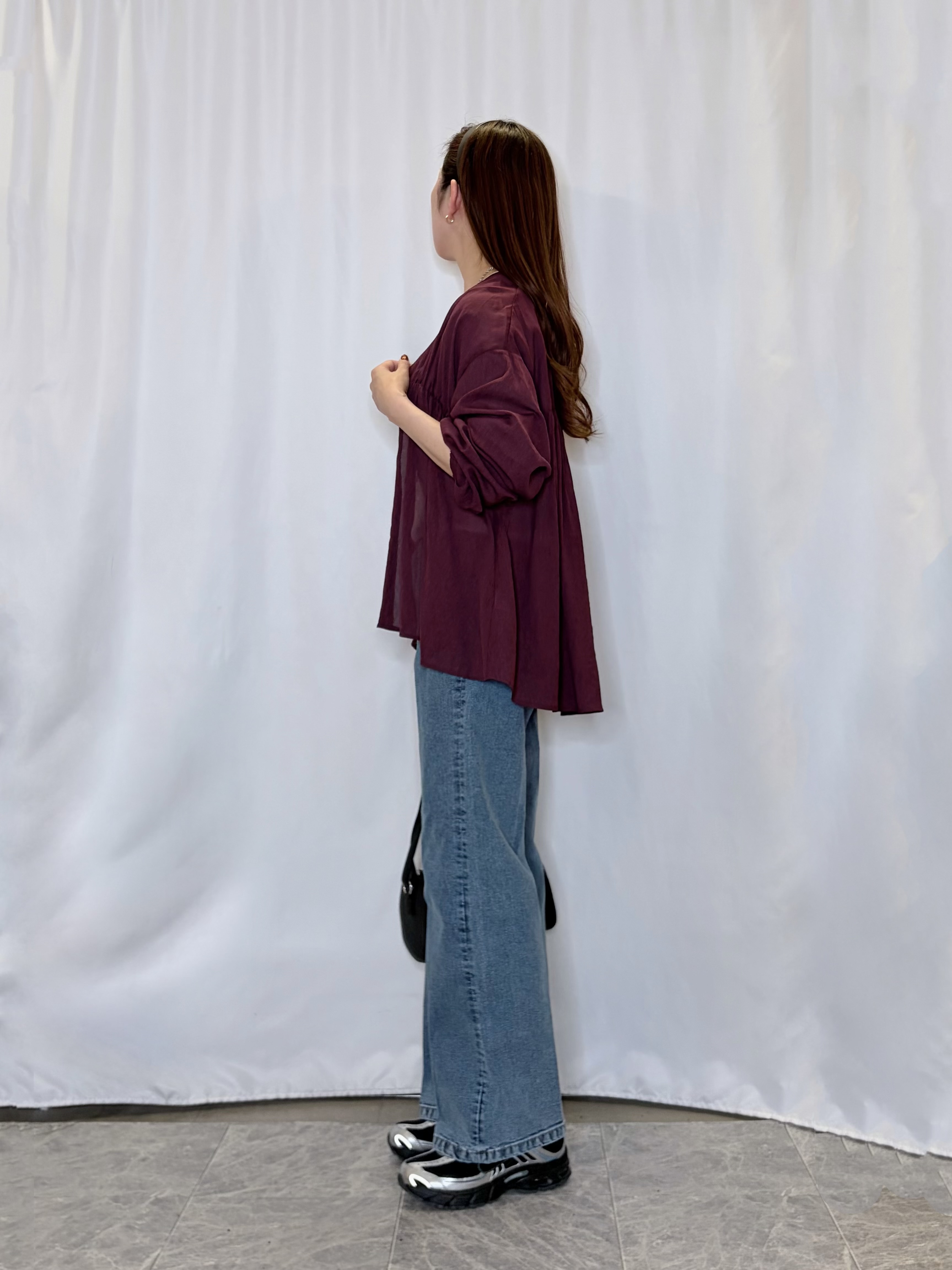 おうめさんの「SHOO･LA･RUE｜【S-LL/洗濯機可】着痩せシルエット シャーリングシャツカーディガン」を使ったコーディネート