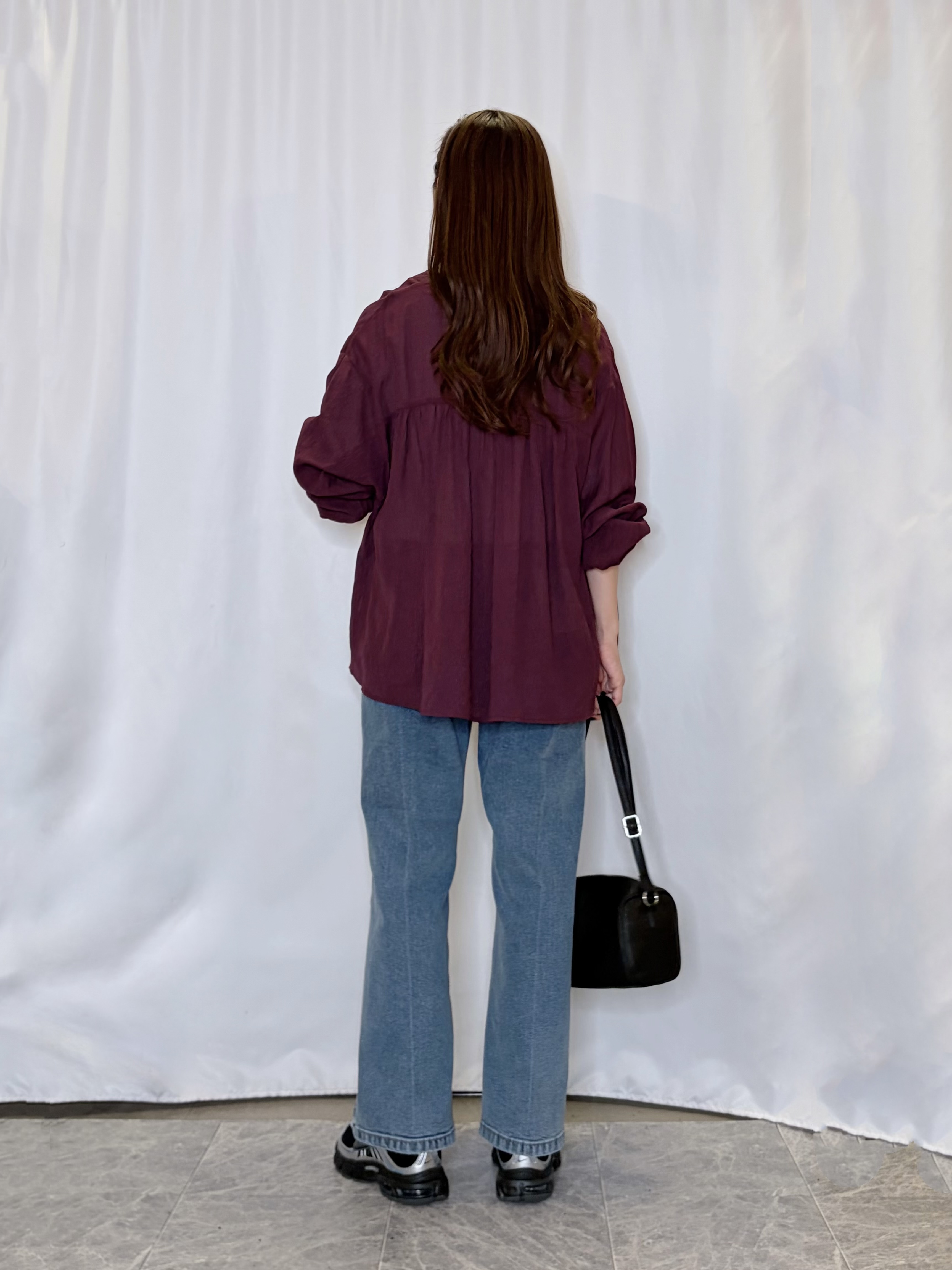 おうめさんの「SHOO･LA･RUE｜【S-LL/洗濯機可】着痩せシルエット シャーリングシャツカーディガン」を使ったコーディネート