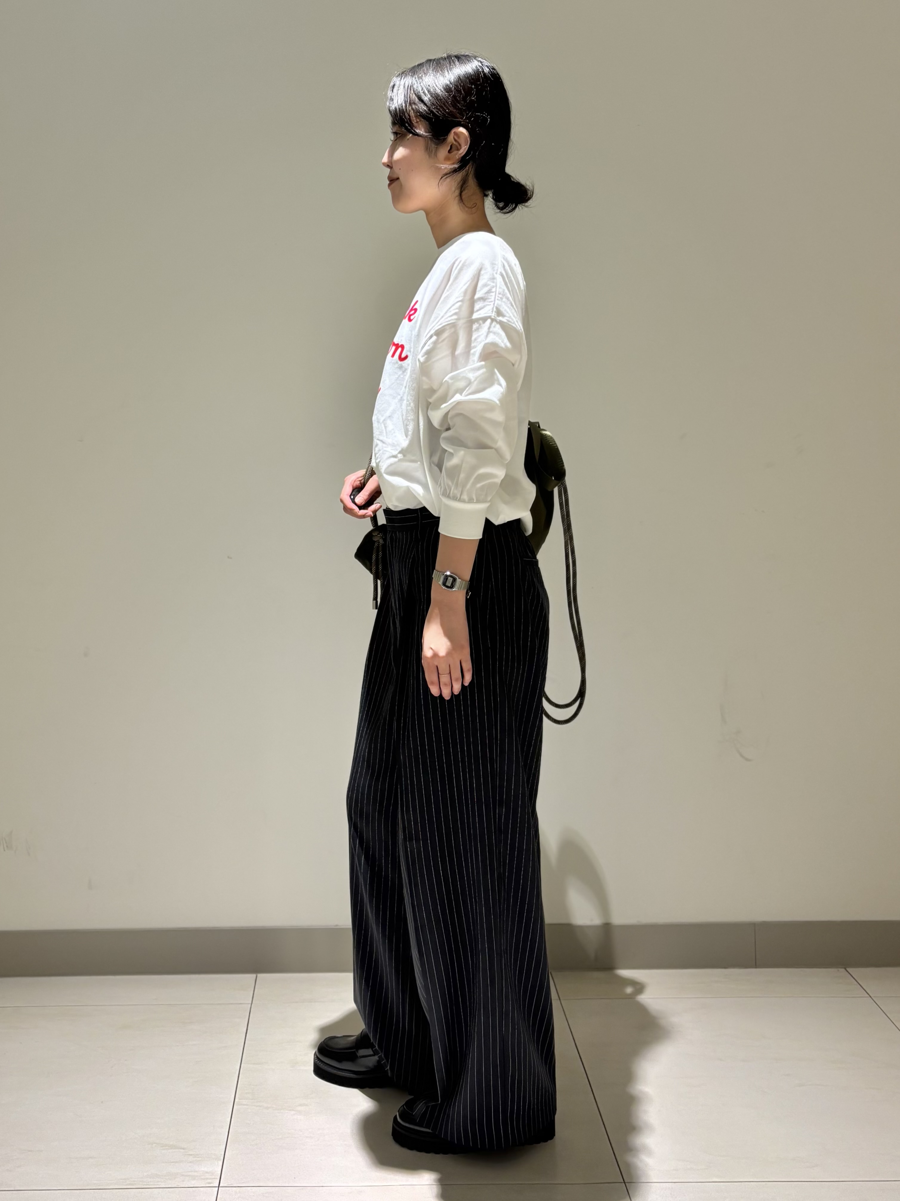 mayuさんの「Dessin｜ピンストライプストレートパンツ」を使ったコーディネート