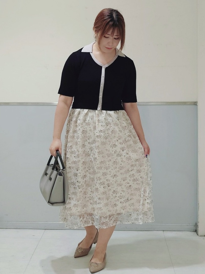 NONさんの「index｜花柄ドッキング衿付きワンピース【洗濯機OK】」を使ったコーディネート