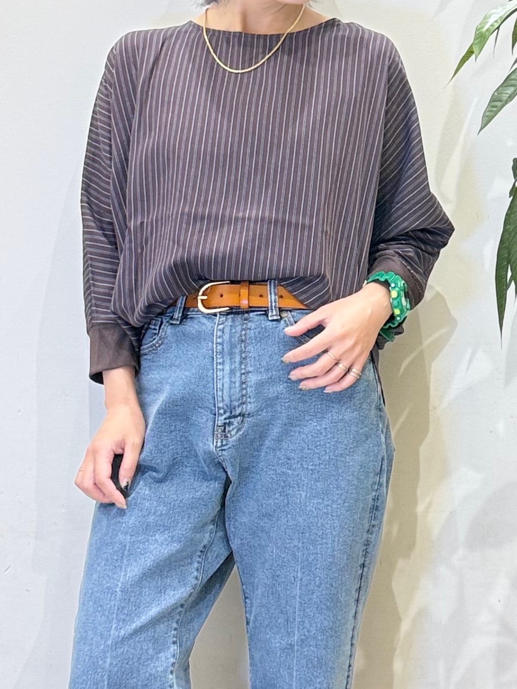 misakiさんの「SHOO･LA･RUE｜【着丈選べる/洗濯後しわになりにくい】インせず着られる ドルマンブラウス」を使ったコーディネート