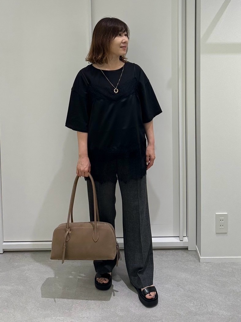 Juneさんの「UNTITLED｜【1枚でもセットでも】レースキャミ付きプルオーバー」を使ったコーディネート
