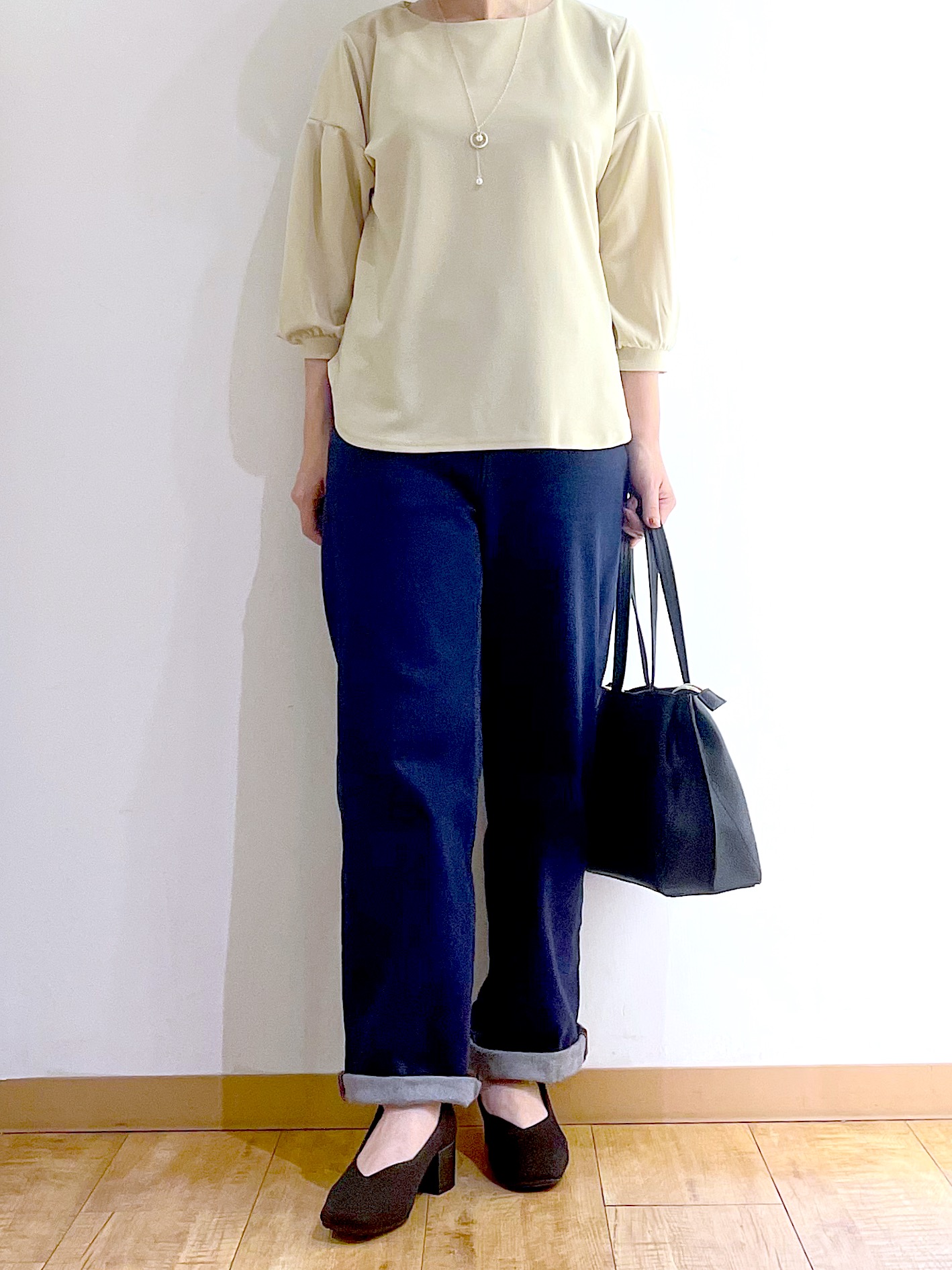 かのさんの「SHOO･LA･RUE｜【着丈選べる/2点セット/S-LL/洗濯機可】ネックレス付き 着心地さらり7分袖ブラウス」を使ったコーディネート