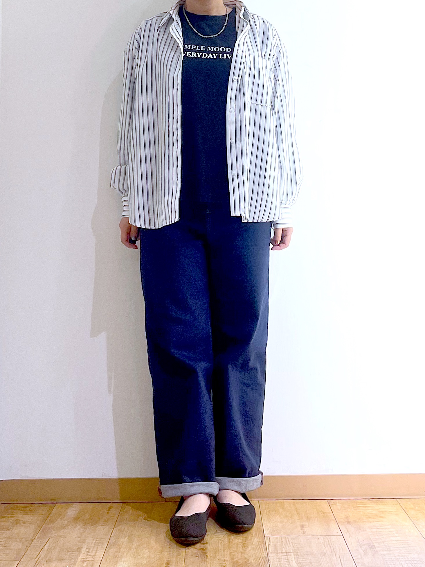 かのさんの「SHOO･LA･RUE｜【洗濯後しわになりにくい/S-LL】選べる6パターン 羽織としても活躍する ベーシックシャツ」を使ったコーディネート