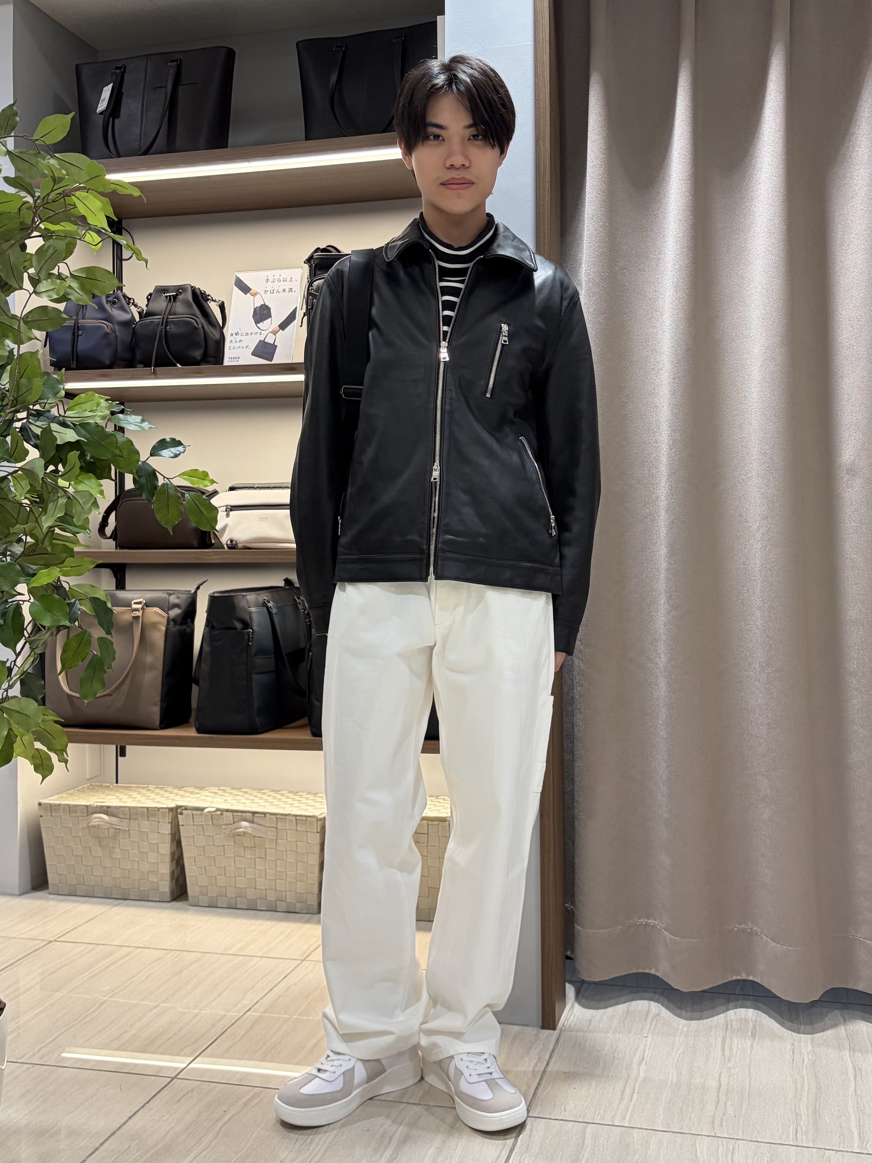 hiroさんの「TAKEO KIKUCHI｜【BOWLER HAT LABEL】シングルレザーライダースジャケット」を使ったコーディネート