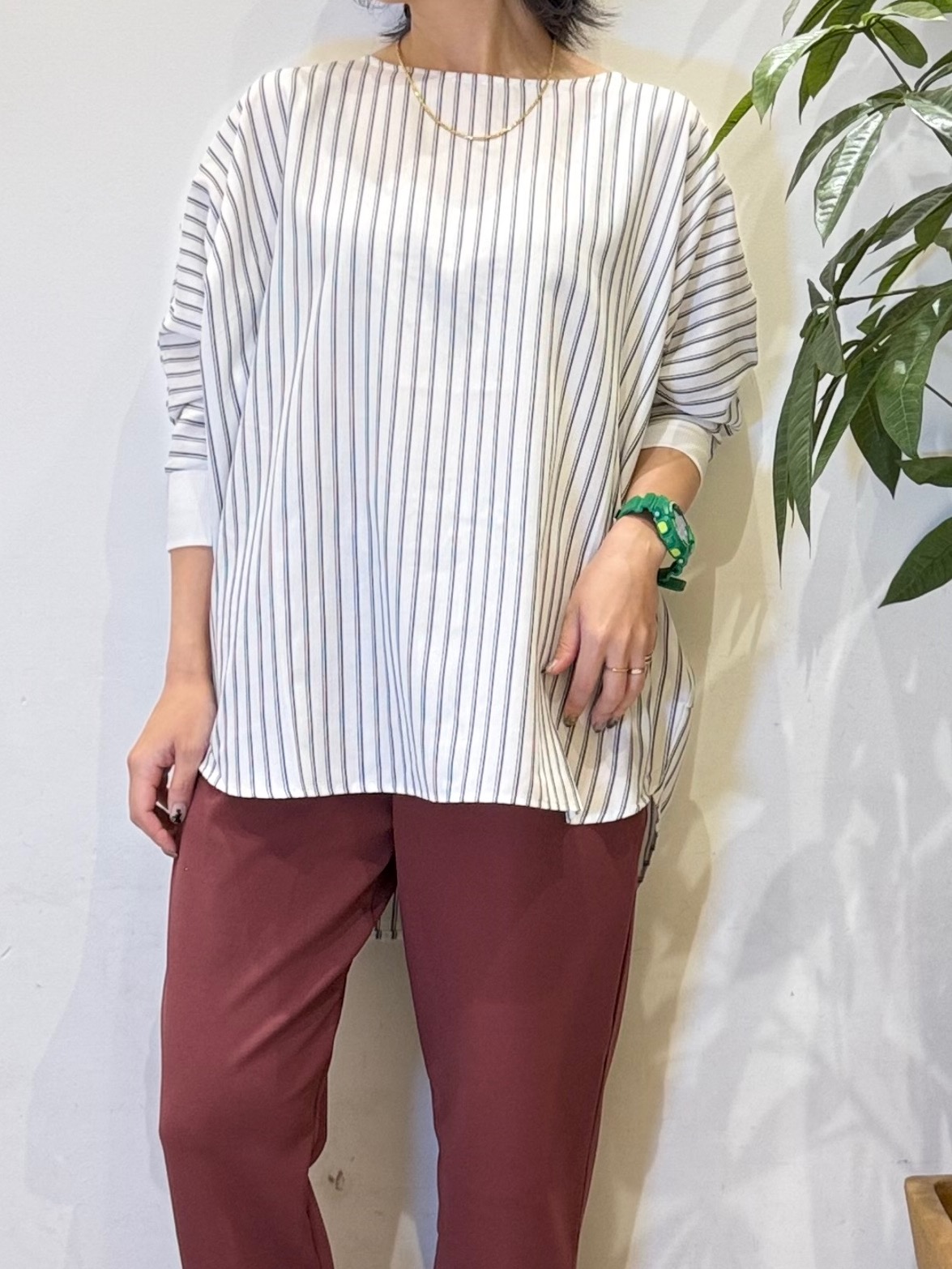 misakiさんの「SHOO･LA･RUE｜【着丈選べる/洗濯後しわになりにくい】インせず着られる ドルマンブラウス」を使ったコーディネート