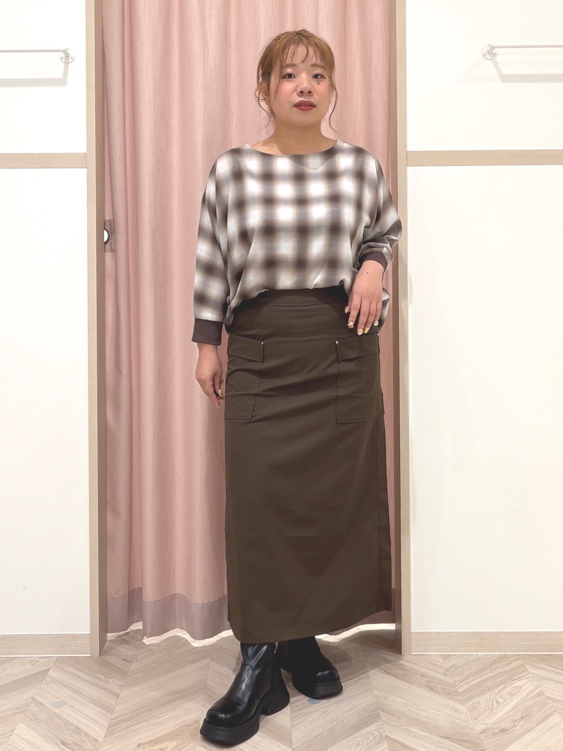 まちゃんなちゃんさんの「SHOO･LA･RUE｜【着丈選べる/洗濯後しわになりにくい】インせず着られる ドルマンブラウス」を使ったコーディネート