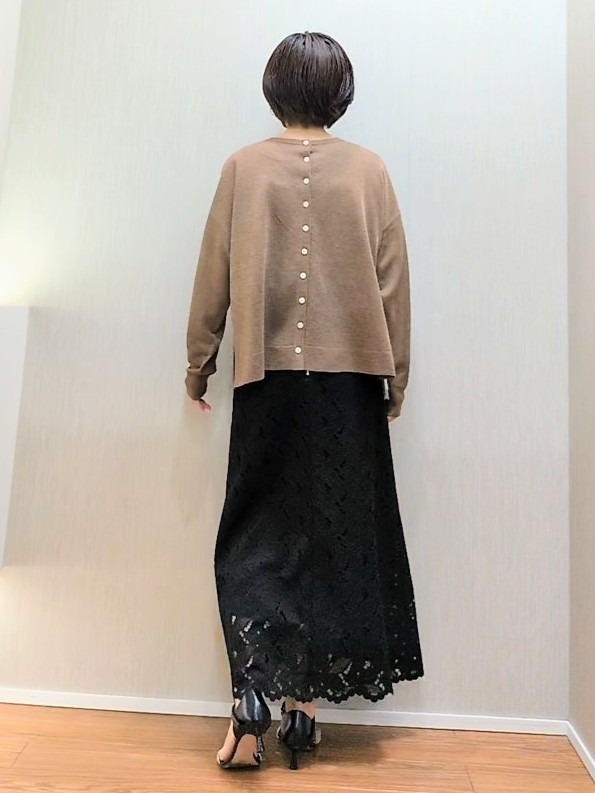 ミズタさんの「UNTITLED｜【アンサンブル可/秋羽織り/シアー】前後2WAYカーディガン」を使ったコーディネート