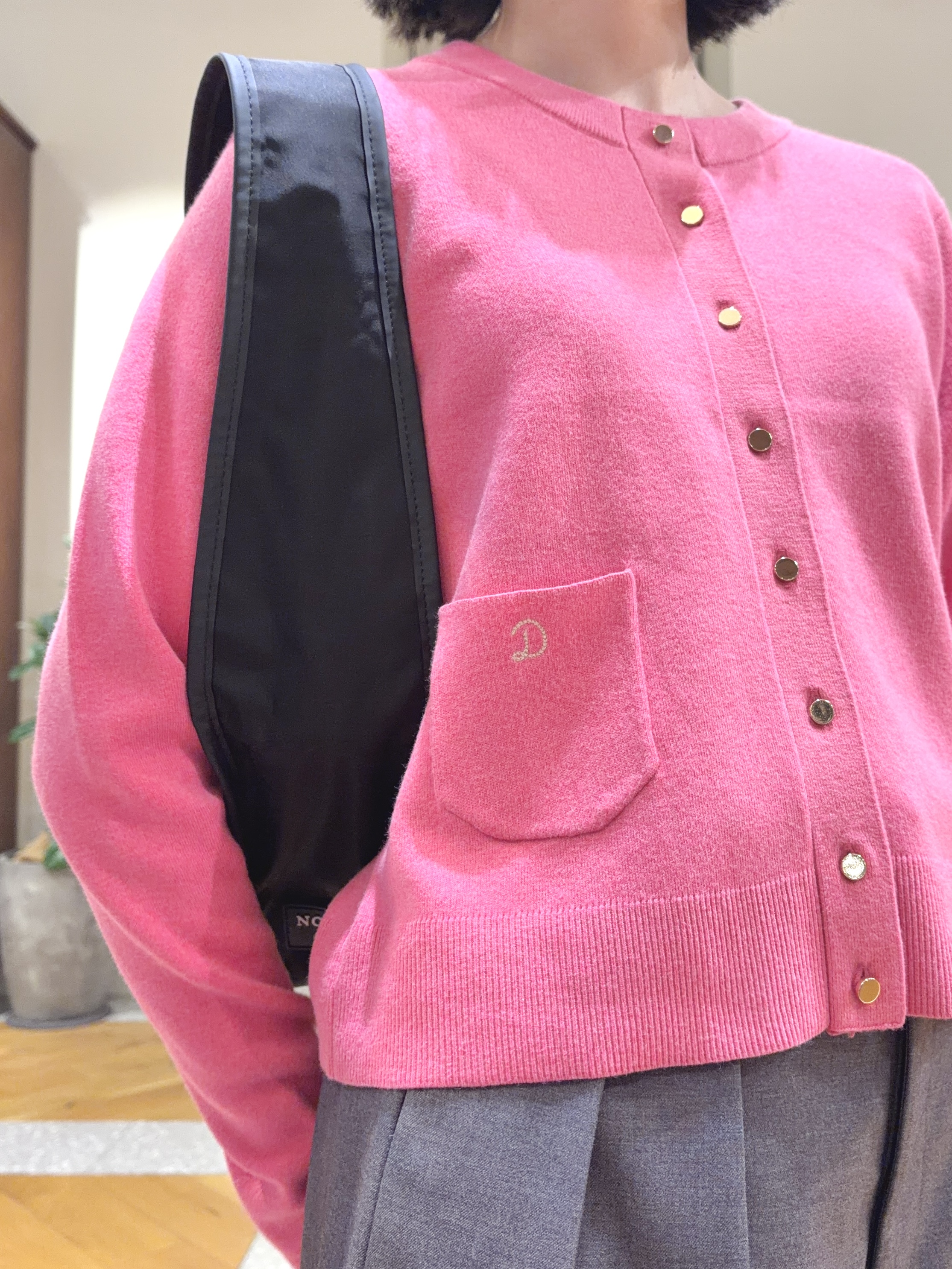 pupiさんの「DRESSTERIOR｜【5色展開/ウォッシャブル】コットンカシミヤカーディガン」を使ったコーディネート