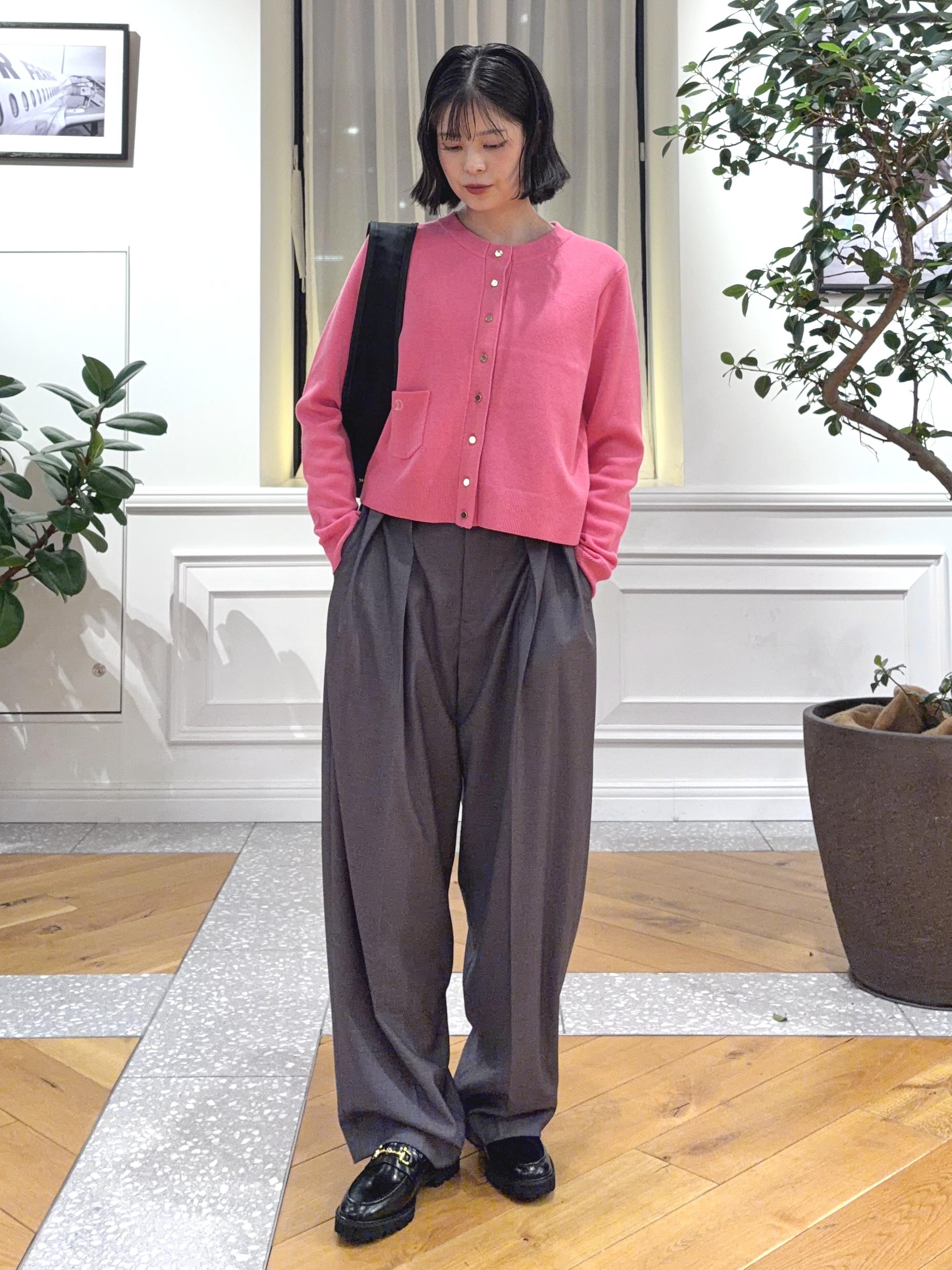 pupiさんの「DRESSTERIOR｜【5色展開/ウォッシャブル】コットンカシミヤカーディガン」を使ったコーディネート