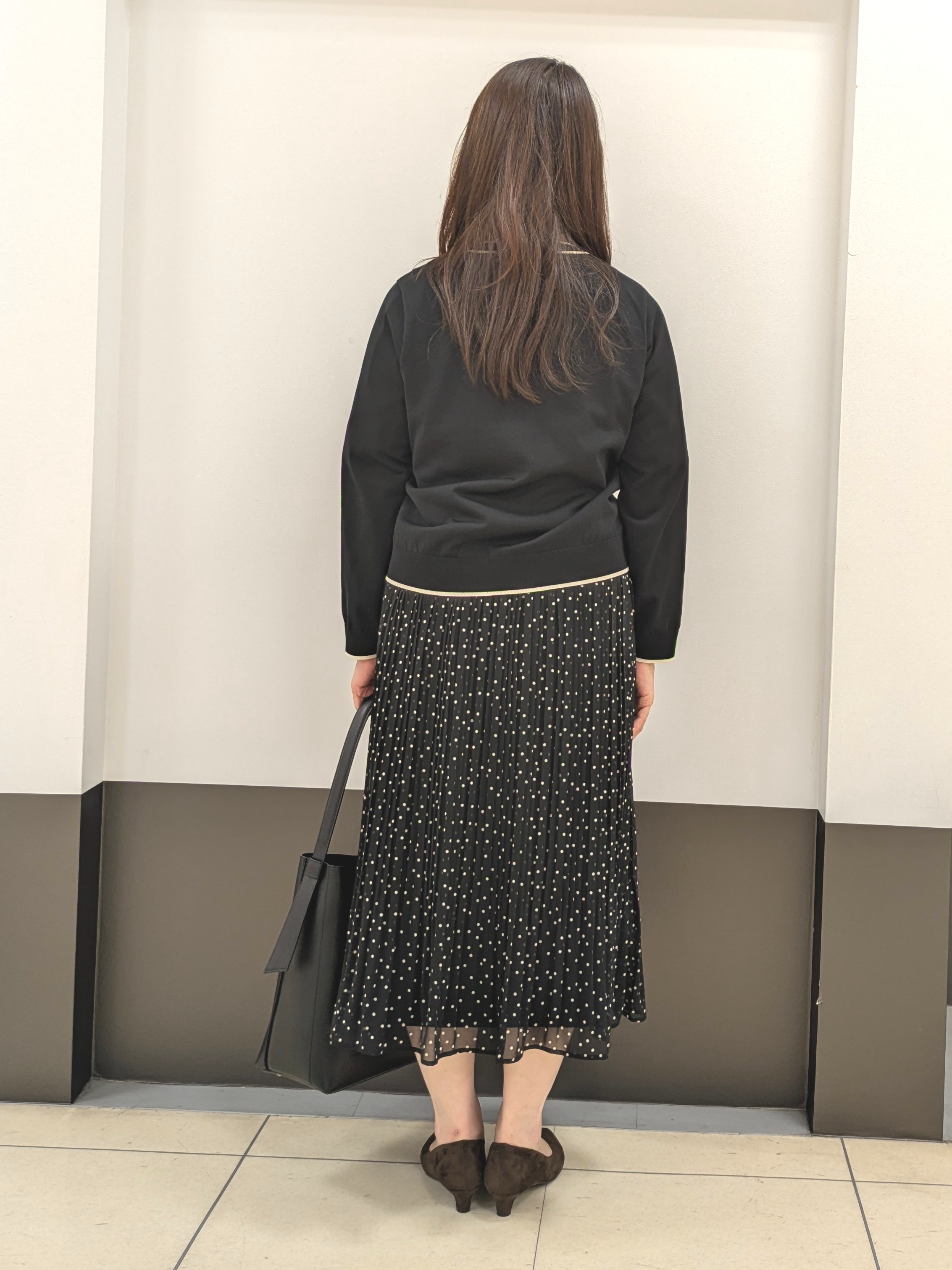 tagさんの「Reflect｜【UVカット／アンサンブル／手洗い可】バイカラーニットカーディガン」を使ったコーディネート