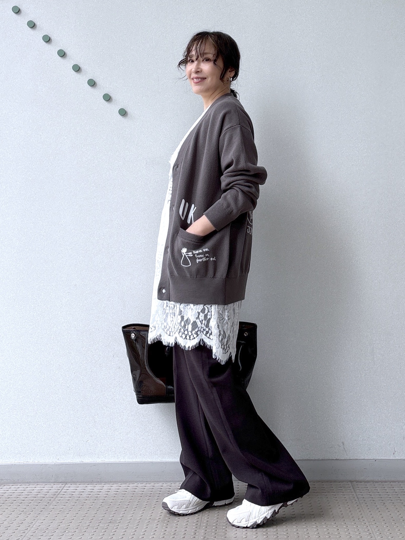 kawamuraさんの「DRESSTERIOR｜【接触冷感】STAR WARS マンダロリアン フォトTシャツ」を使ったコーディネート