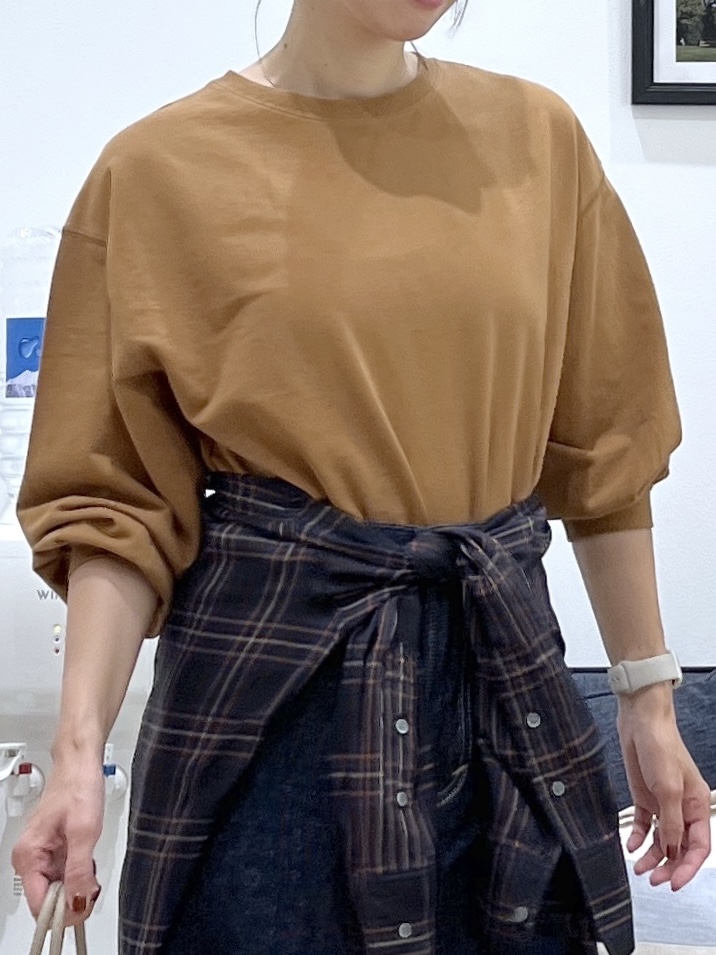 canaさんの「Dessin｜バックヘンリーカットソー長袖」を使ったコーディネート
