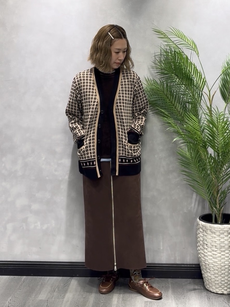 s___sさんの「TAKEO KIKUCHI｜【BOWLER HAT LABEL】ジオメトリック柄カーディガン」を使ったコーディネート