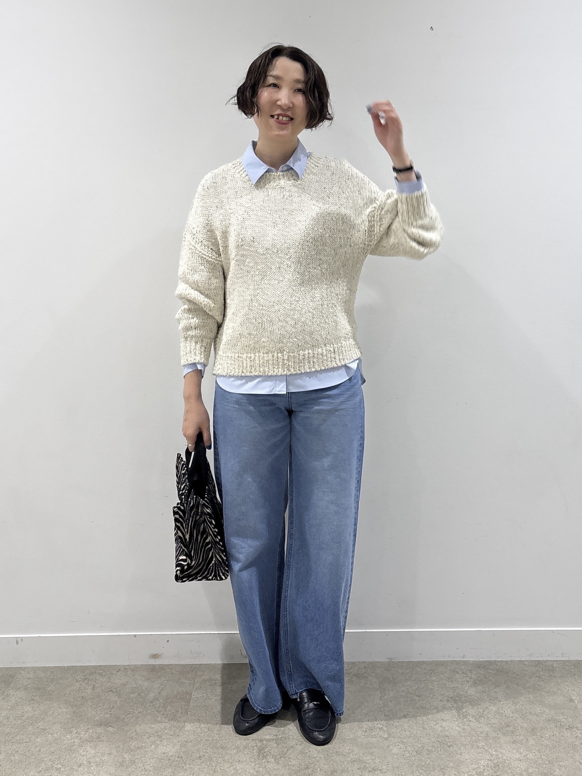yuriさんの「INDIVI｜【新作登場！】美脚ワイドデニム」を使ったコーディネート