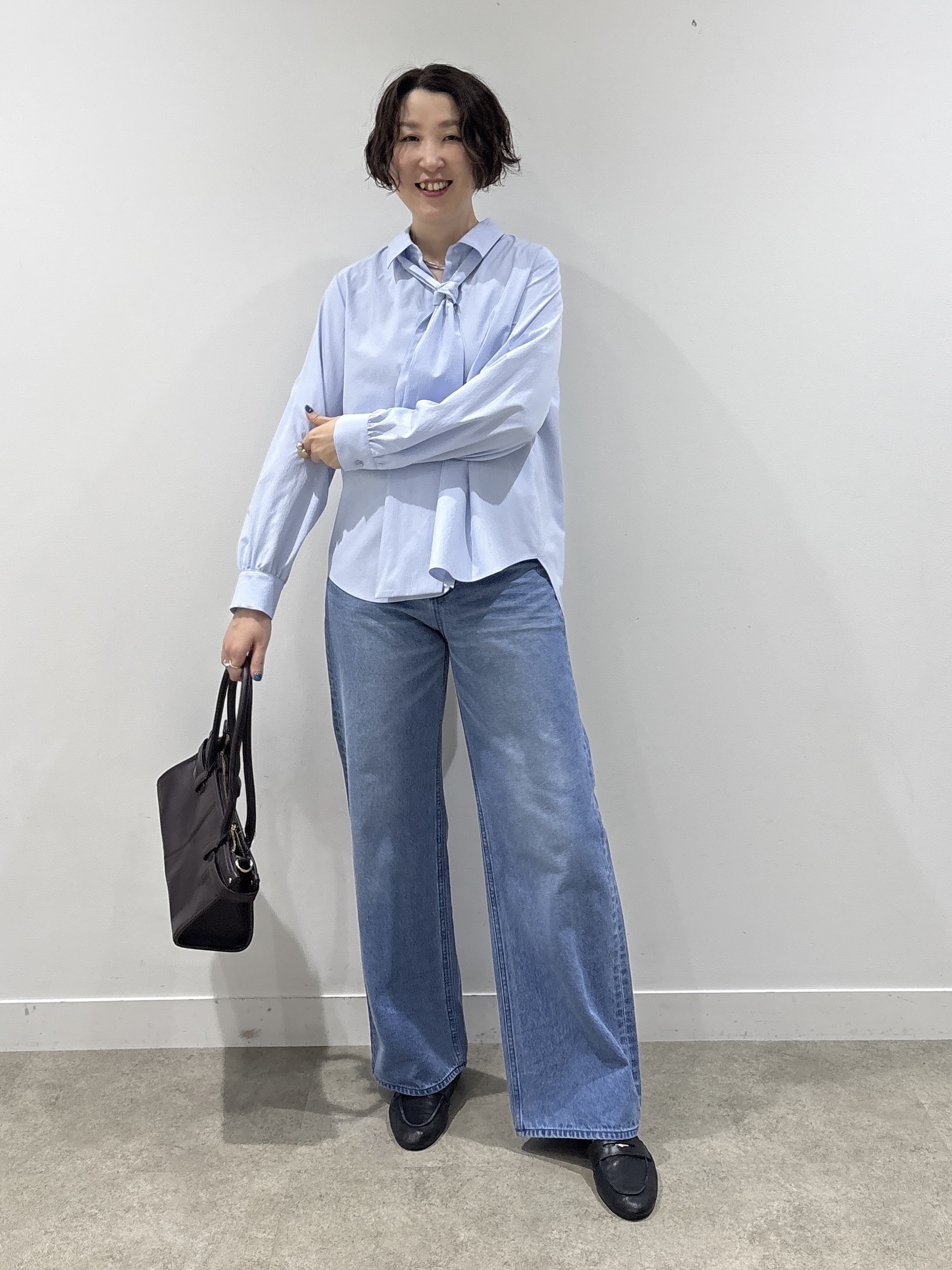 yuriさんの「INDIVI｜【新作登場！】美脚ワイドデニム」を使ったコーディネート