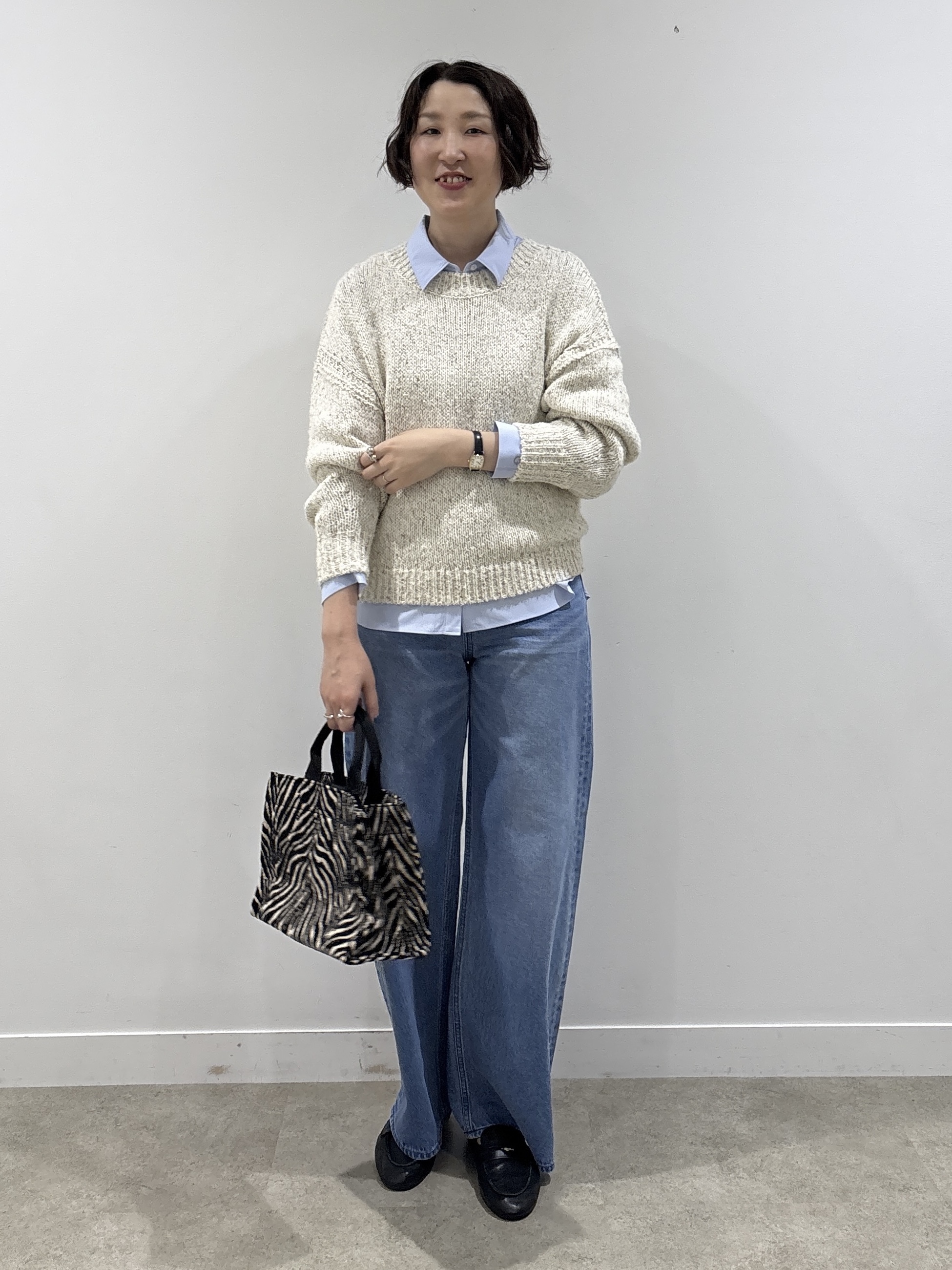 yuriさんの「INDIVI｜【新作登場！】美脚ワイドデニム」を使ったコーディネート