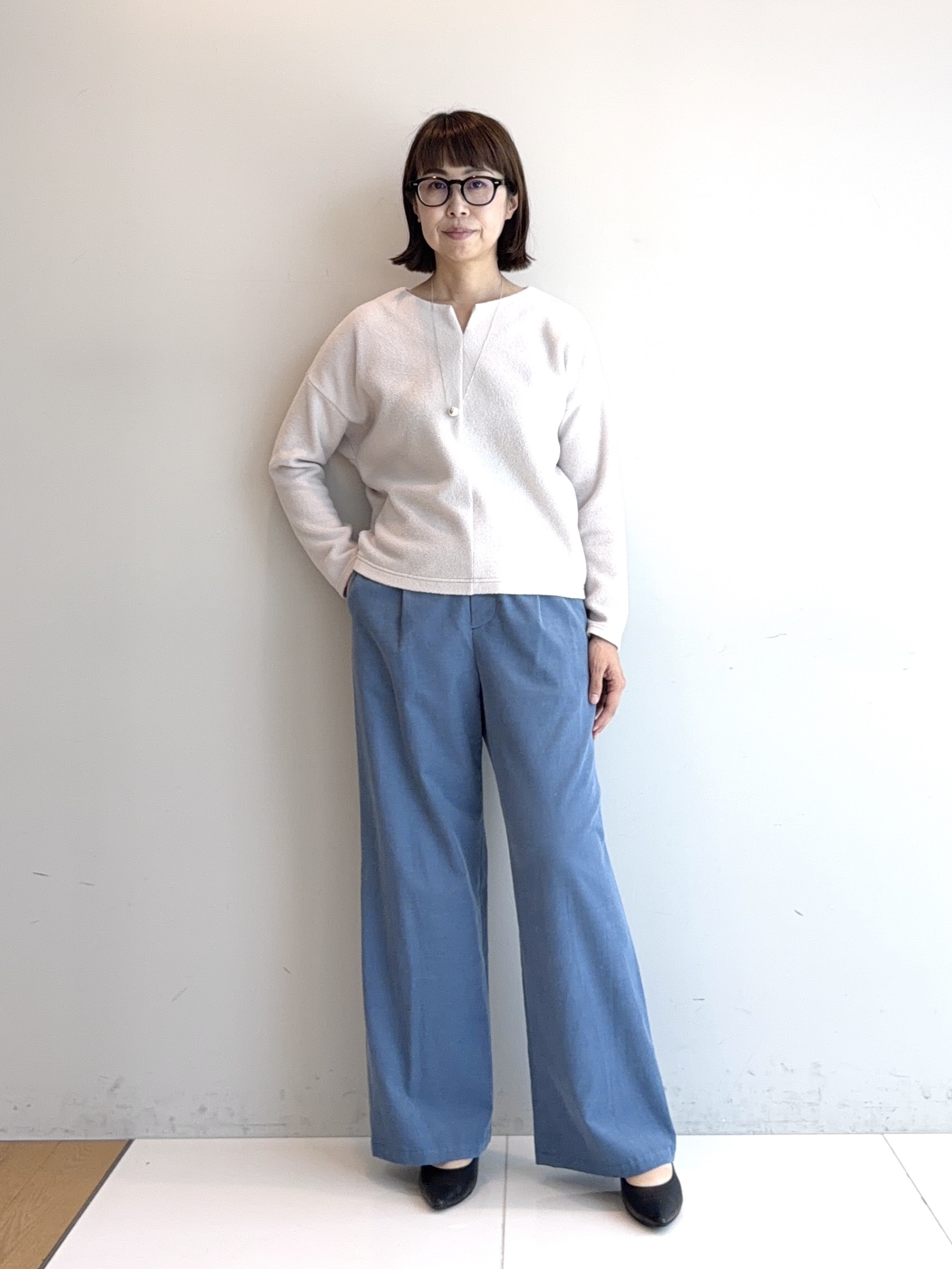 murayamaさんの「INDIVI｜【ラム革／美脚／通勤】レザーパンプス」を使ったコーディネート