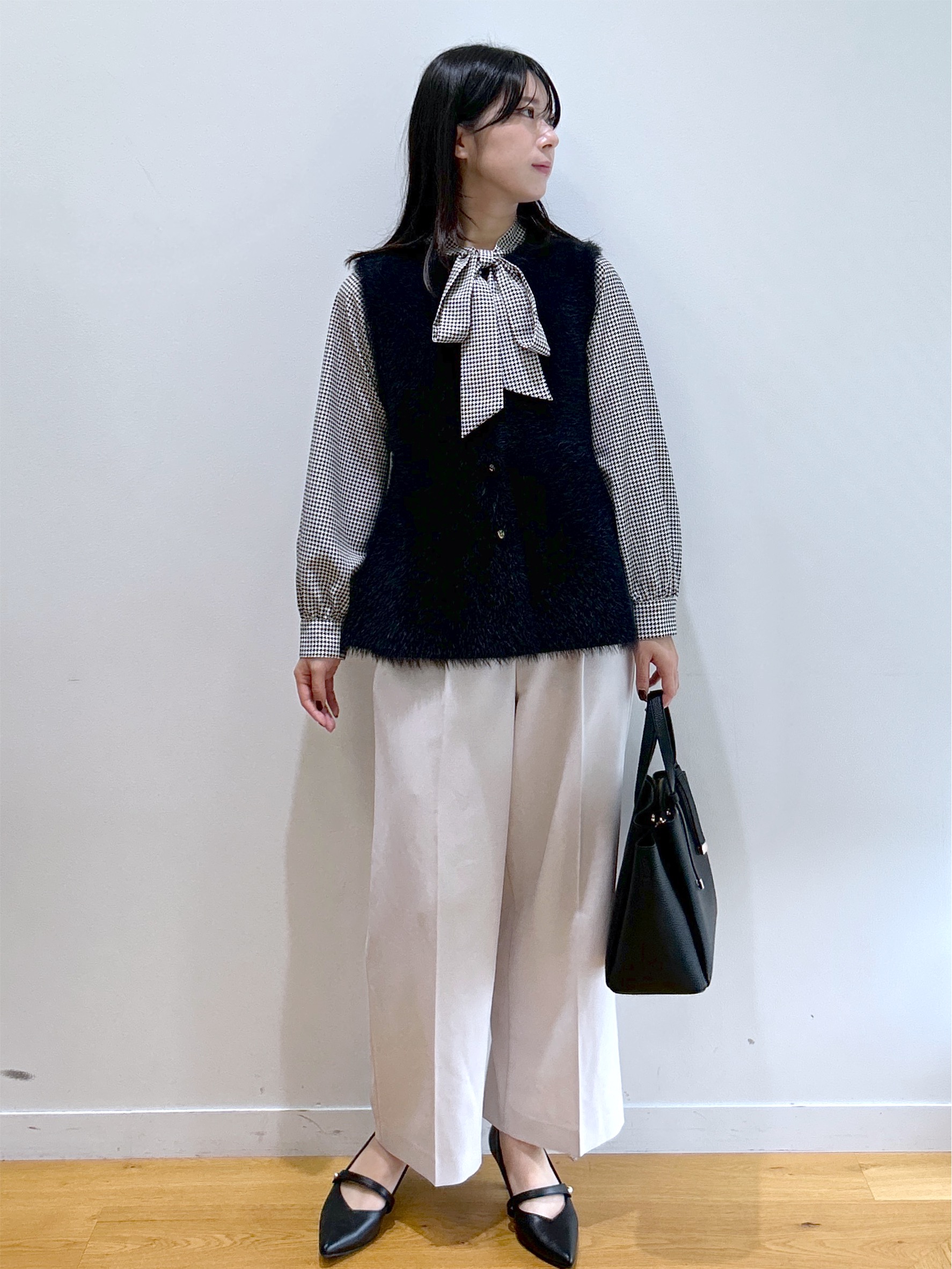 RINAさんの「index｜【高通気／遮熱】風が通るワイドパンツ《洗濯機OK／UVケア／防シワ》」を使ったコーディネート
