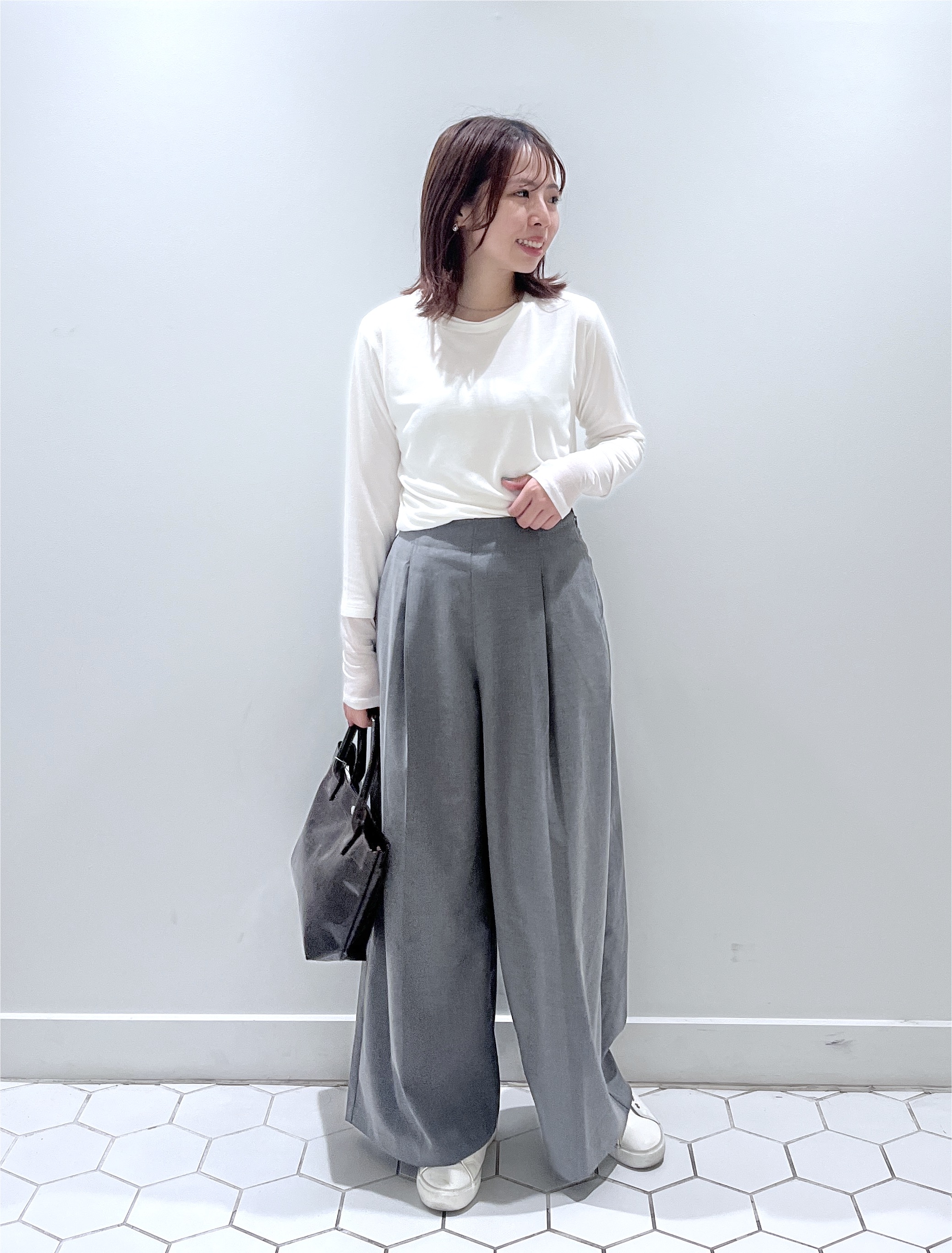 Makinoさんの「Dessin｜フェイクファージレ」を使ったコーディネート