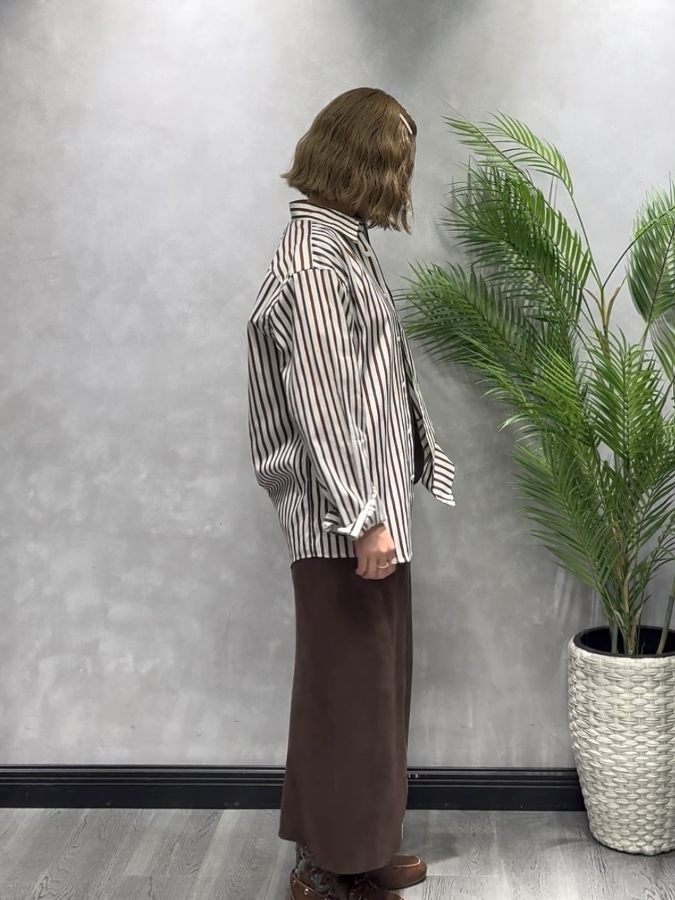 s___sさんの「TAKEO KIKUCHI｜【BOWLER HAT LABEL】日本製オルタネートストライプシャツ」を使ったコーディネート
