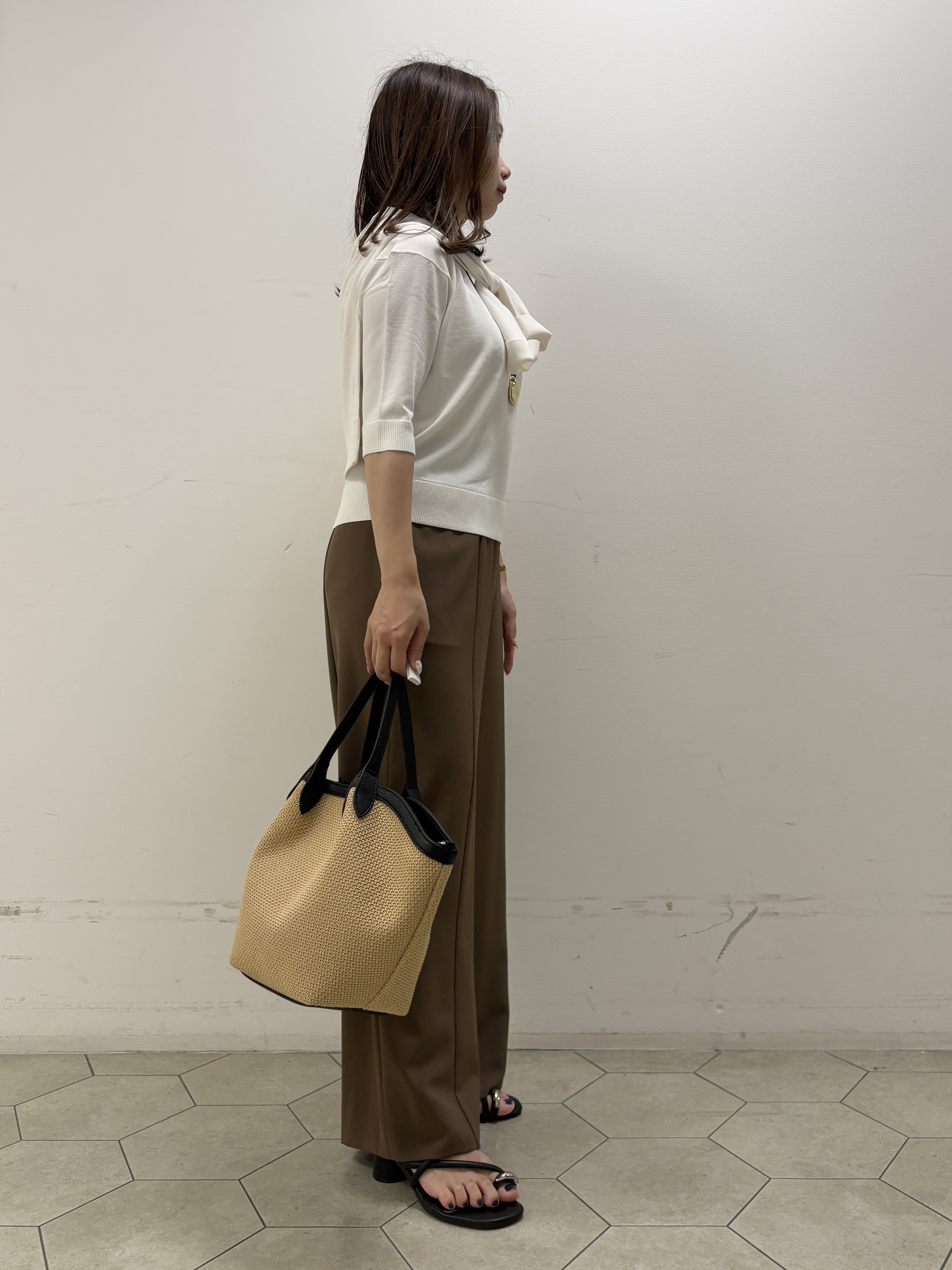 kahoさんの「INDIVI｜【2点セット】5分袖ニット＆カーディガン きれいめアンサンブルニット」を使ったコーディネート