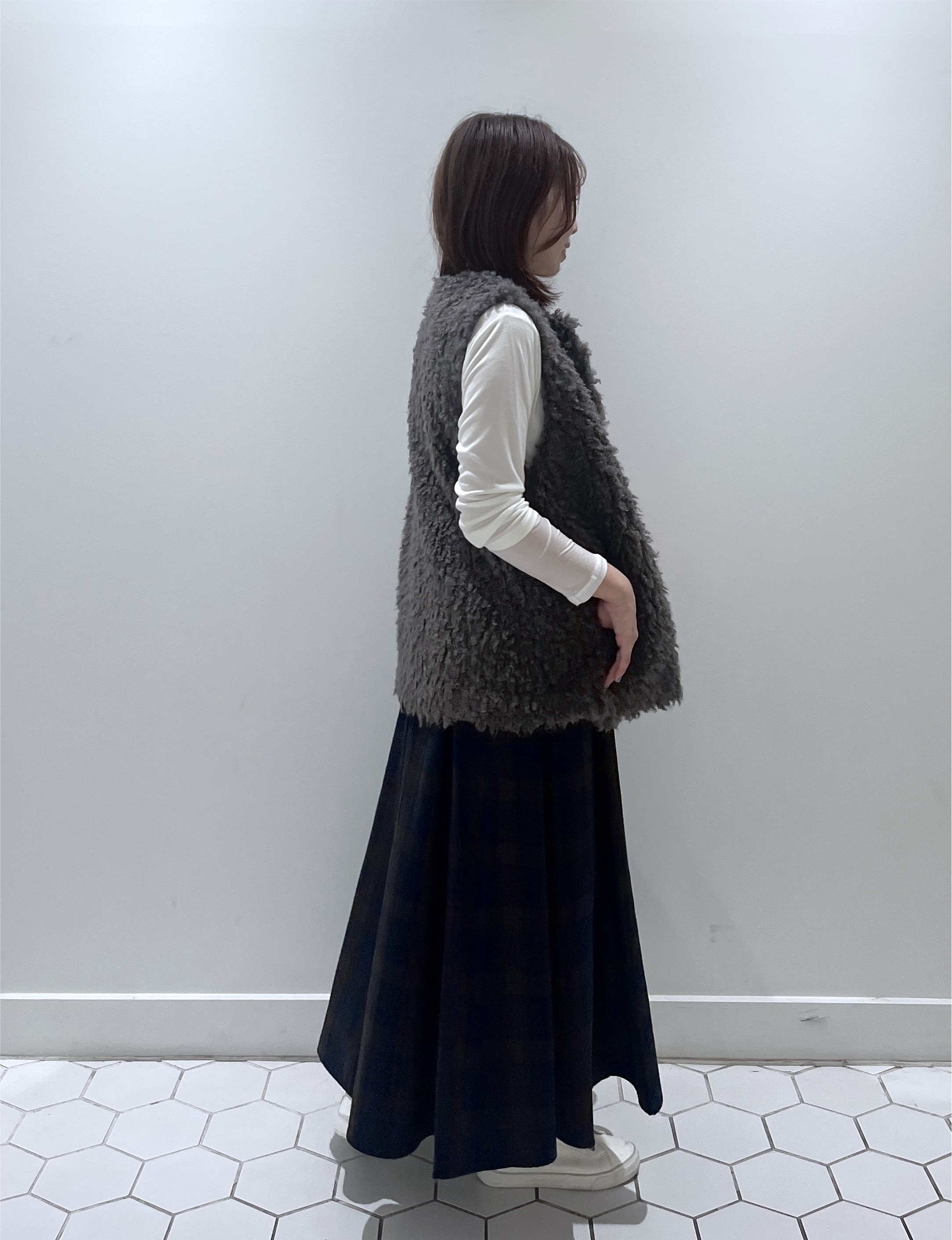 Makinoさんの「Dessin｜フェイクファージレ」を使ったコーディネート