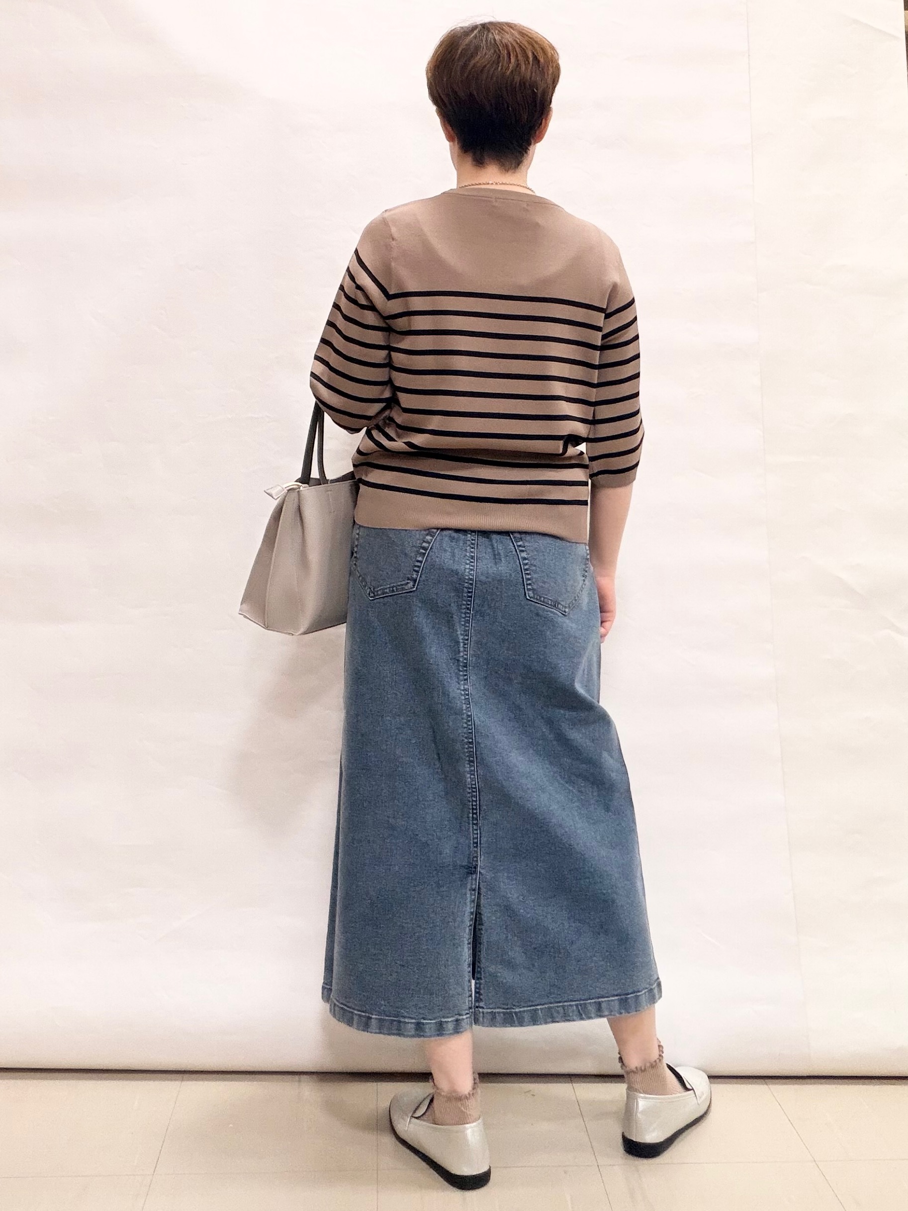 なっちゃんさんの「SHOO･LA･RUE｜【ガンガン洗える/UV/毛玉になりにくい】二の腕見せない 5分袖ニット」を使ったコーディネート