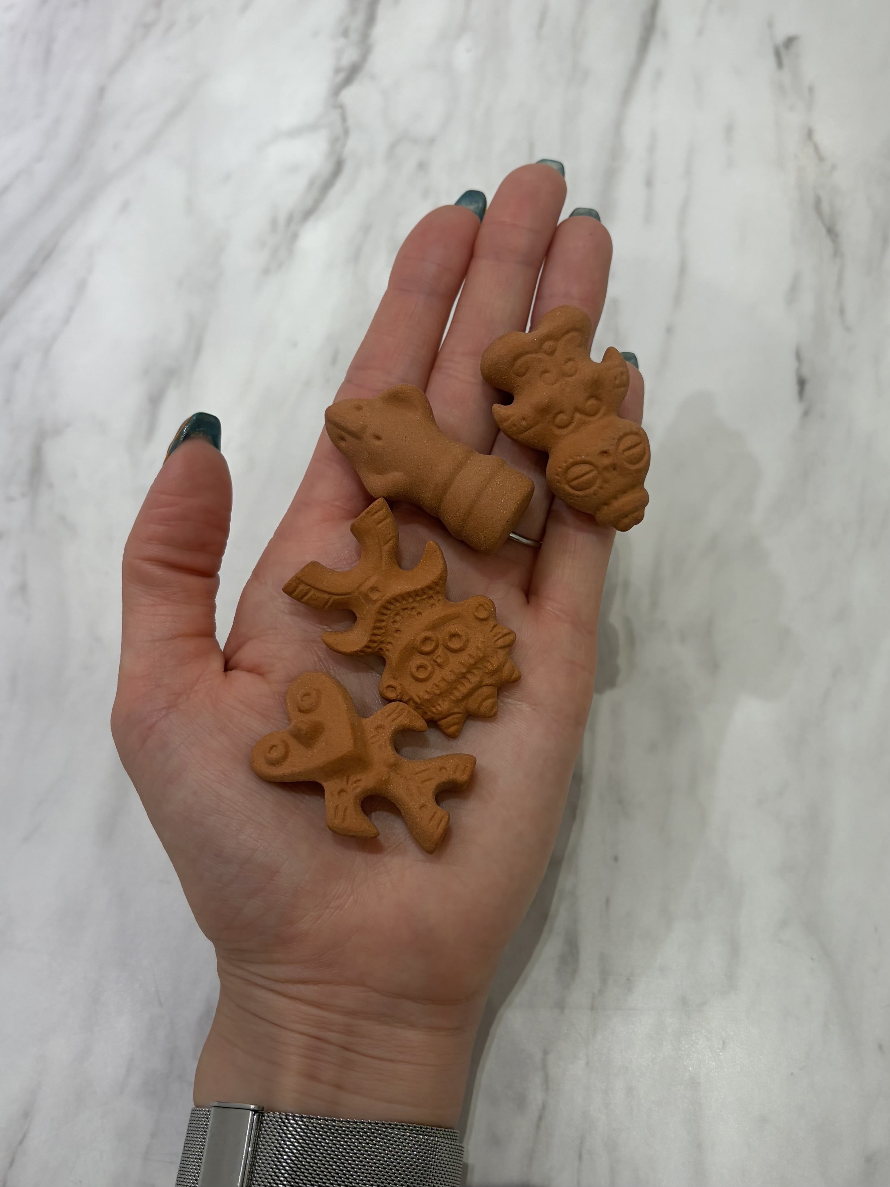 ほんださんの「212 KITCHEN STORE｜イホシロ窯 箸置き はにわ」を使ったコーディネート