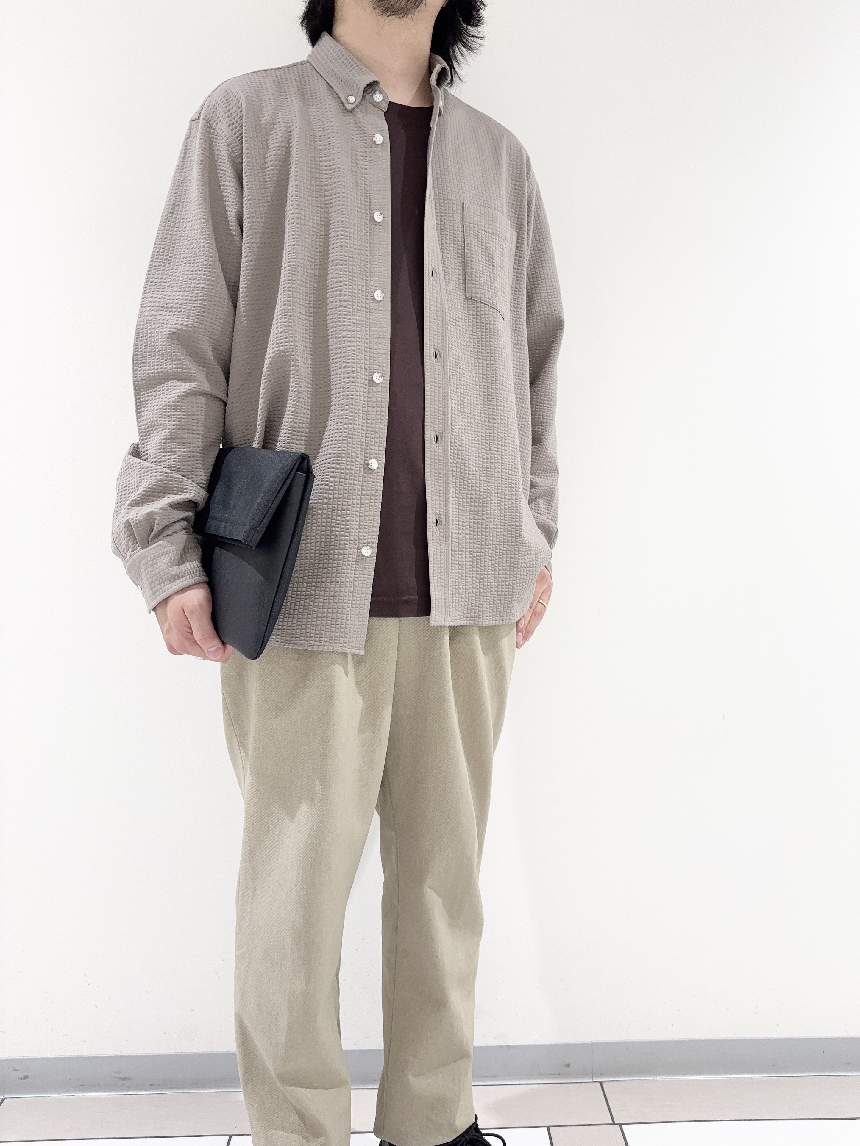 及川さんの「TAKEO KIKUCHI｜【BOWLER HAT LABEL】アイスクリアコットンボーラーハットウォーカー 半袖ポケT」を使ったコーディネート