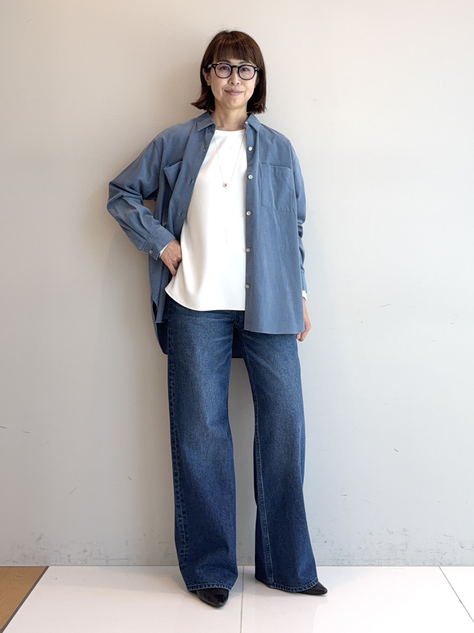 murayamaさんの「INDIVI｜【新作登場！】美脚ワイドデニム」を使ったコーディネート