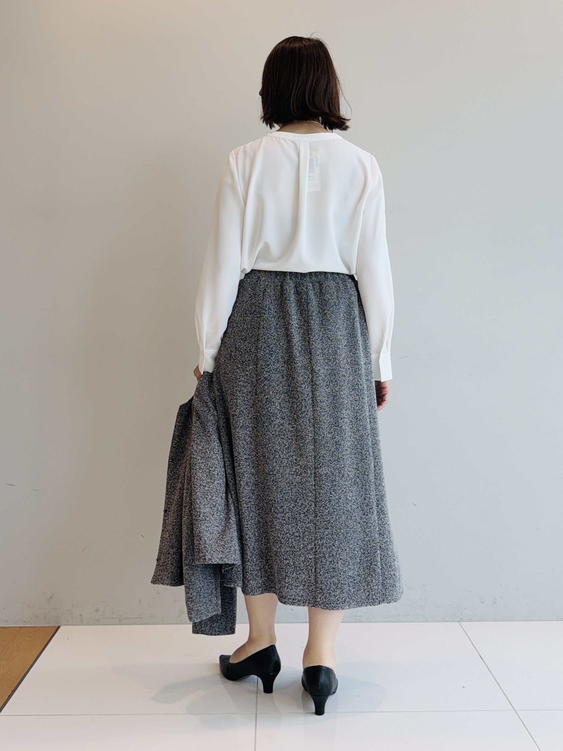 murayamaさんの「INDIVI｜【ラム革／美脚／通勤】レザーパンプス」を使ったコーディネート