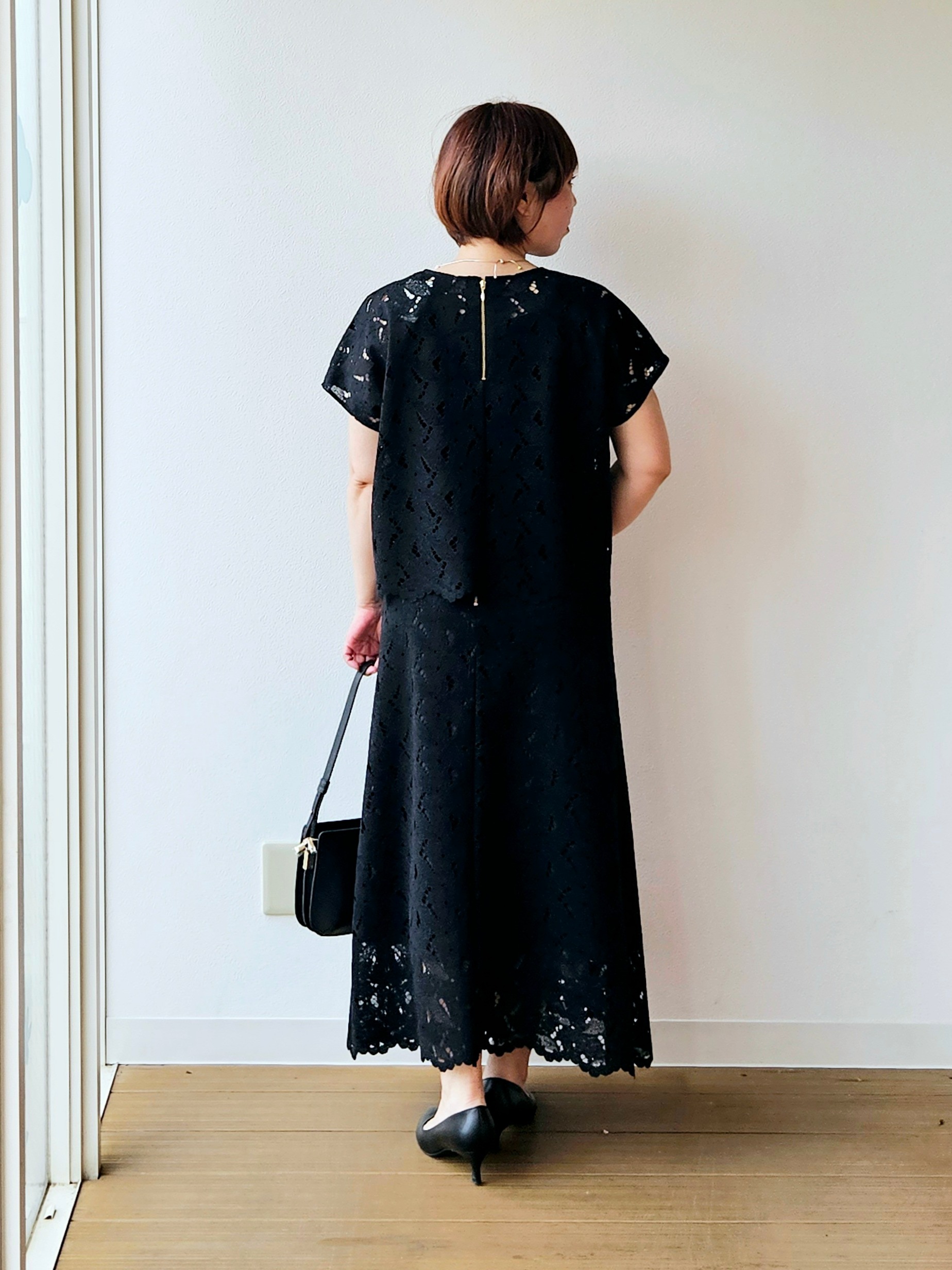 やじまさんの「UNTITLED｜【セットアップ可/品のある透け感】リーフレースブラウス」を使ったコーディネート