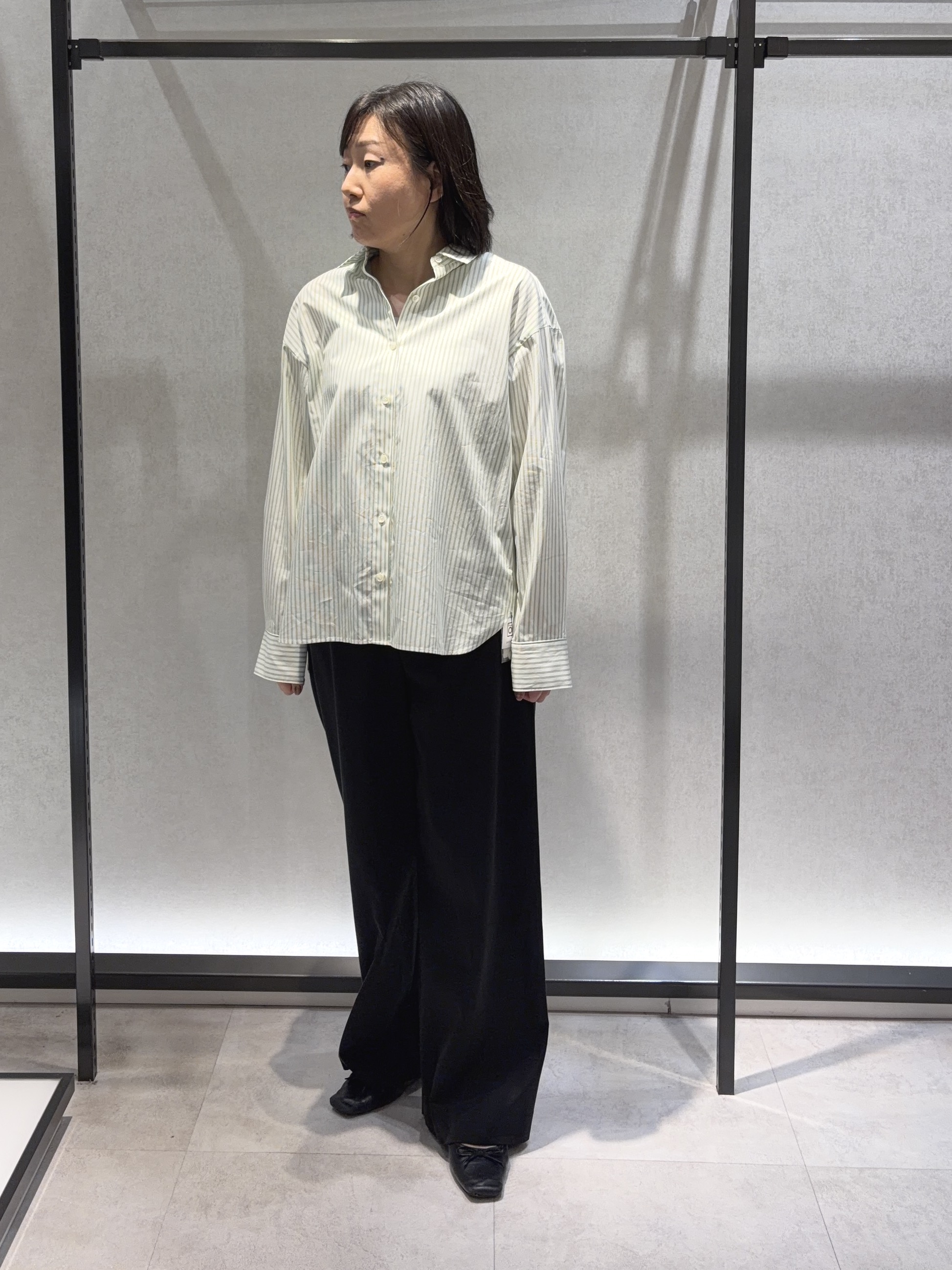 わたなべさんの「UNTITLED｜【5色展開/手洗い可】ローシルクウールニットベスト」を使ったコーディネート