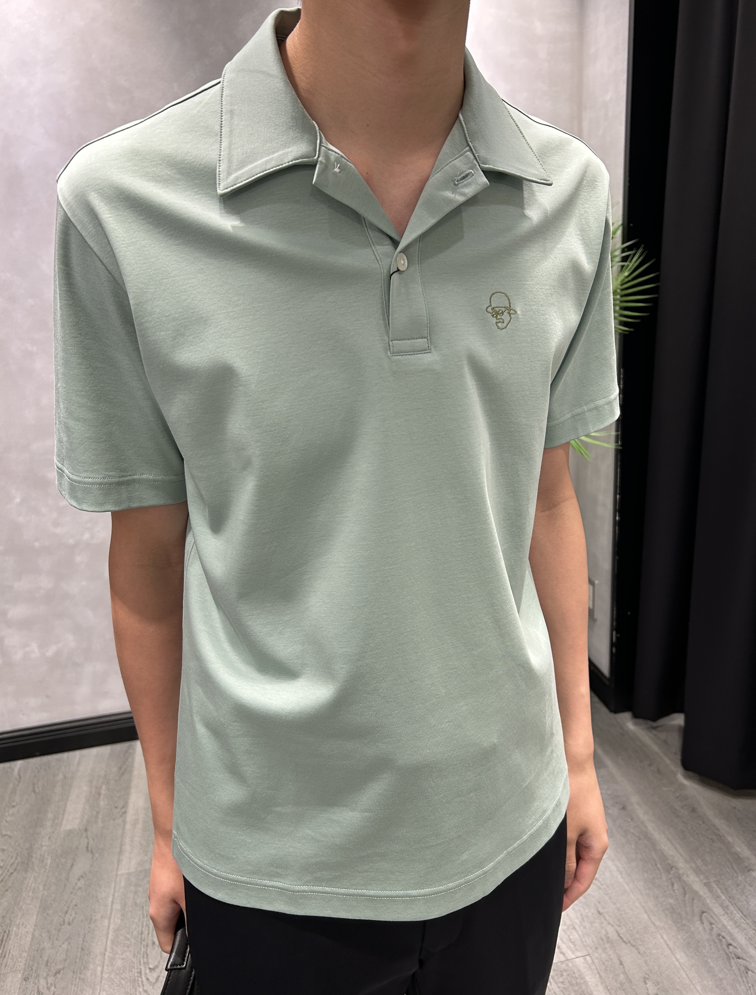 ruiさんの「TAKEO KIKUCHI｜【接触冷感】アイスクリアコットン ワンポイント ポロシャツ」を使ったコーディネート