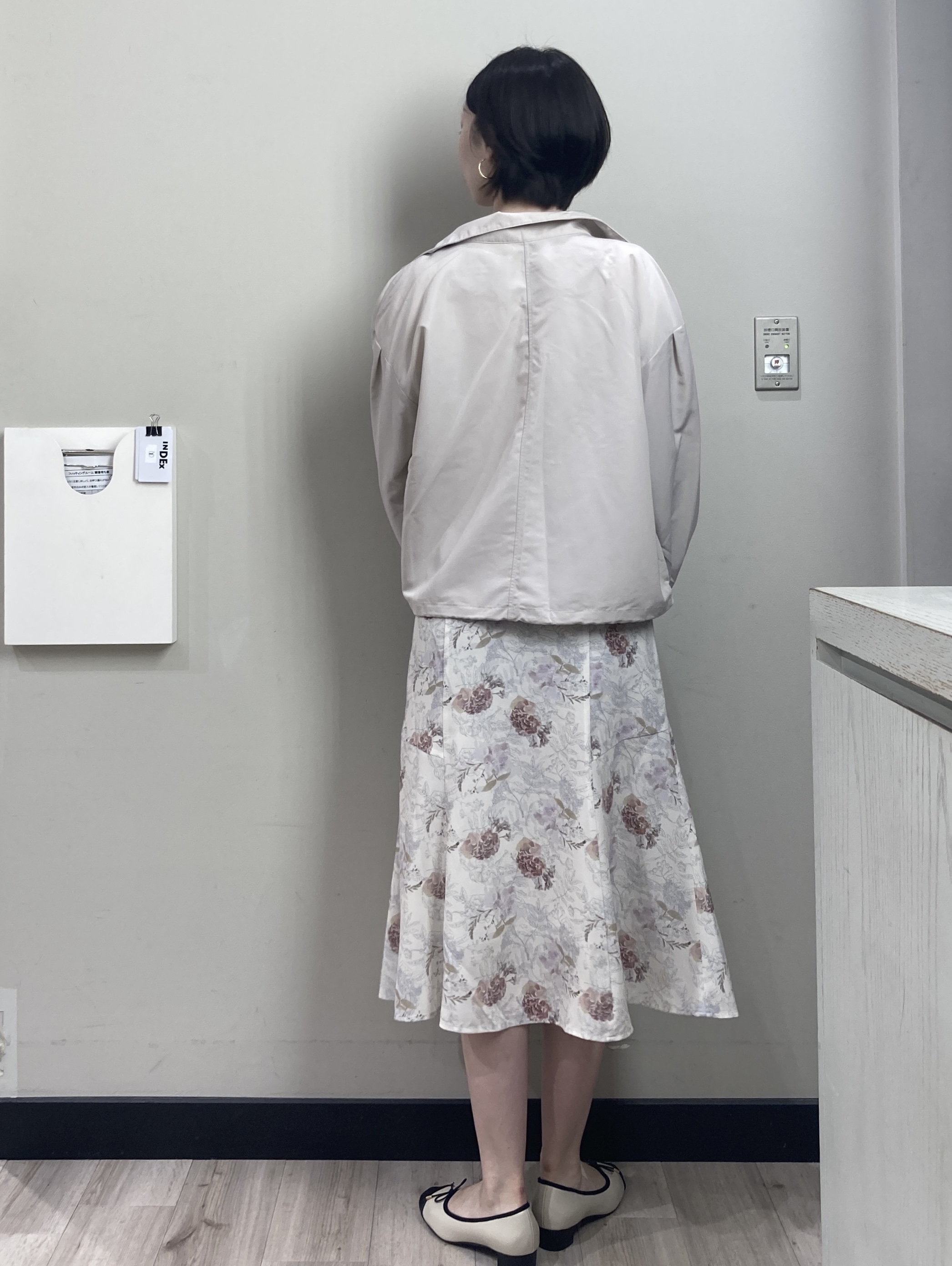 わかさんの「index｜【防シワ】スタンドパフブルゾン《洗濯機OK》」を使ったコーディネート
