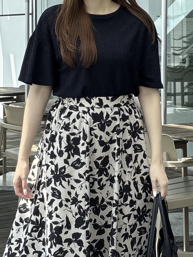 sayaさんの「grove｜アイレットレースカットソー」を使ったコーディネート