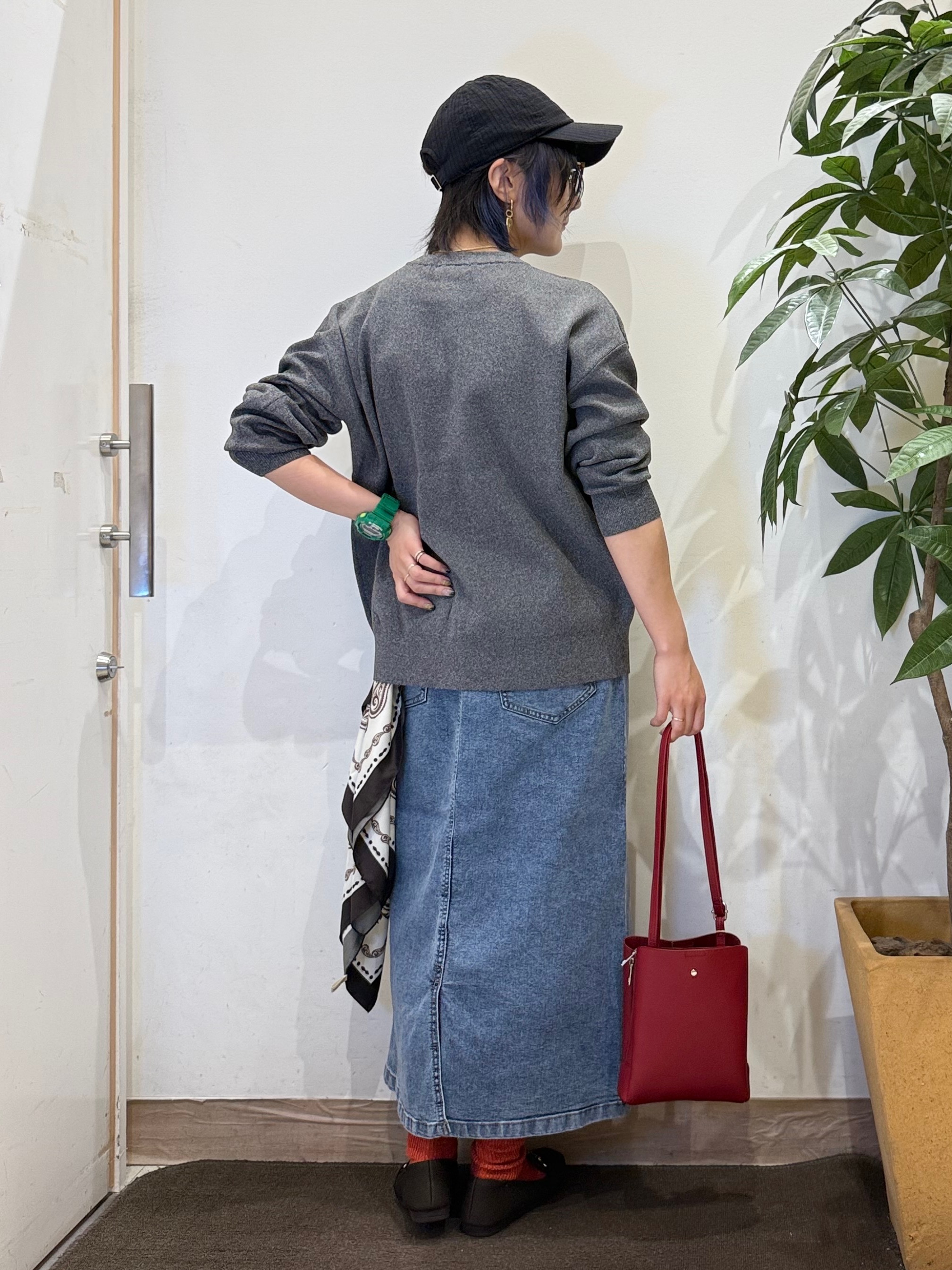 misakiさんの「SHOO･LA･RUE｜【セットアップ可/洗濯機可】軽やかに羽織れる スポンディッシュ ニットカーディガン」を使ったコーディネート