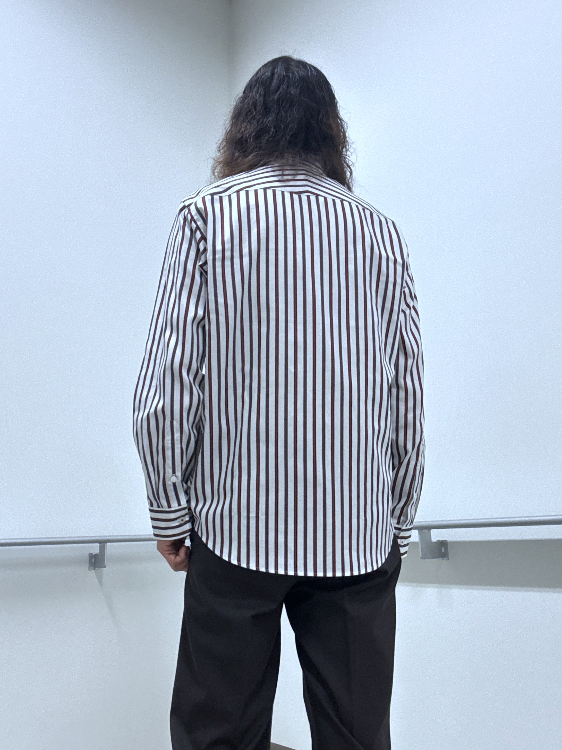 おーのさんの「TAKEO KIKUCHI｜【BOWLER HAT LABEL】日本製オルタネートストライプシャツ」を使ったコーディネート