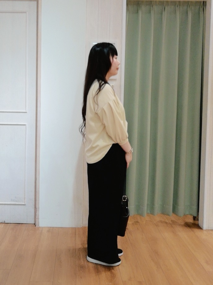 あきなさんの「SHOO･LA･RUE｜【着丈選べる/2点セット/S-LL/洗濯機可】ネックレス付き 着心地さらり7分袖ブラウス」を使ったコーディネート